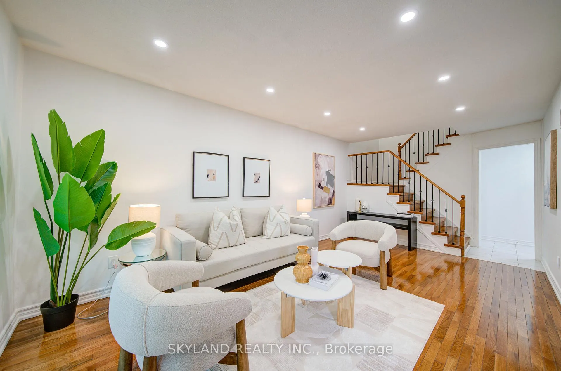 Photo 16 of 56 Upton Crescent, Markham, Milliken Mills West — HOMEH