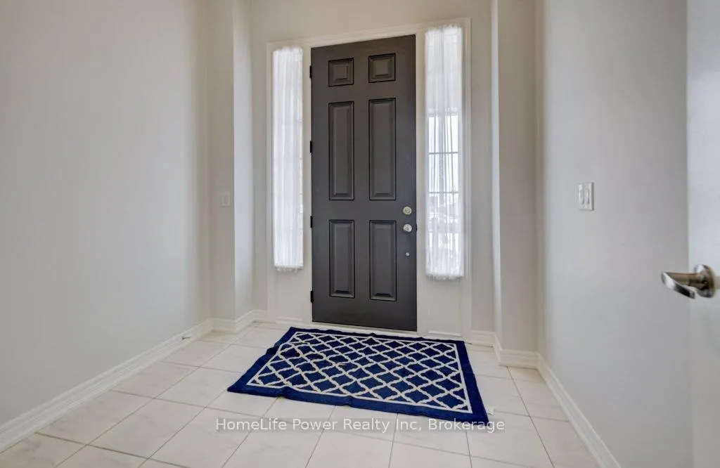 Photo 4 of 56 Reistwood Drive, Kitchener — HOMEH