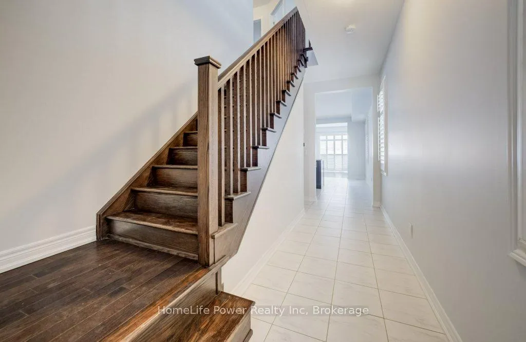 Photo 5 of 56 Reistwood Drive, Kitchener — HOMEH