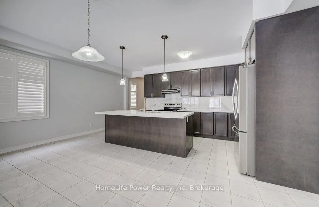 Photo 11 of 56 Reistwood Drive, Kitchener — HOMEH