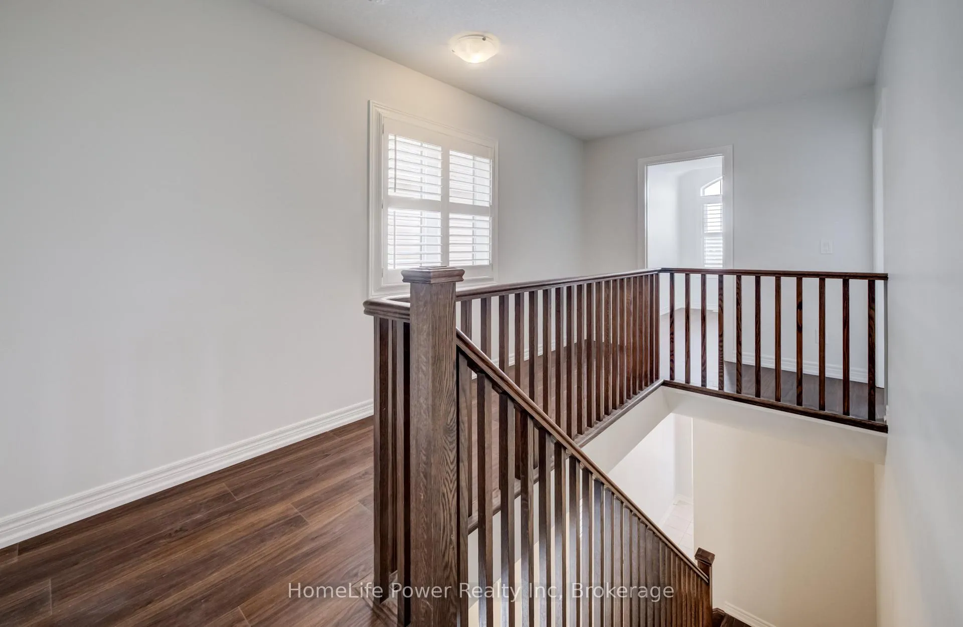 Photo 18 of 56 Reistwood Drive, Kitchener — HOMEH