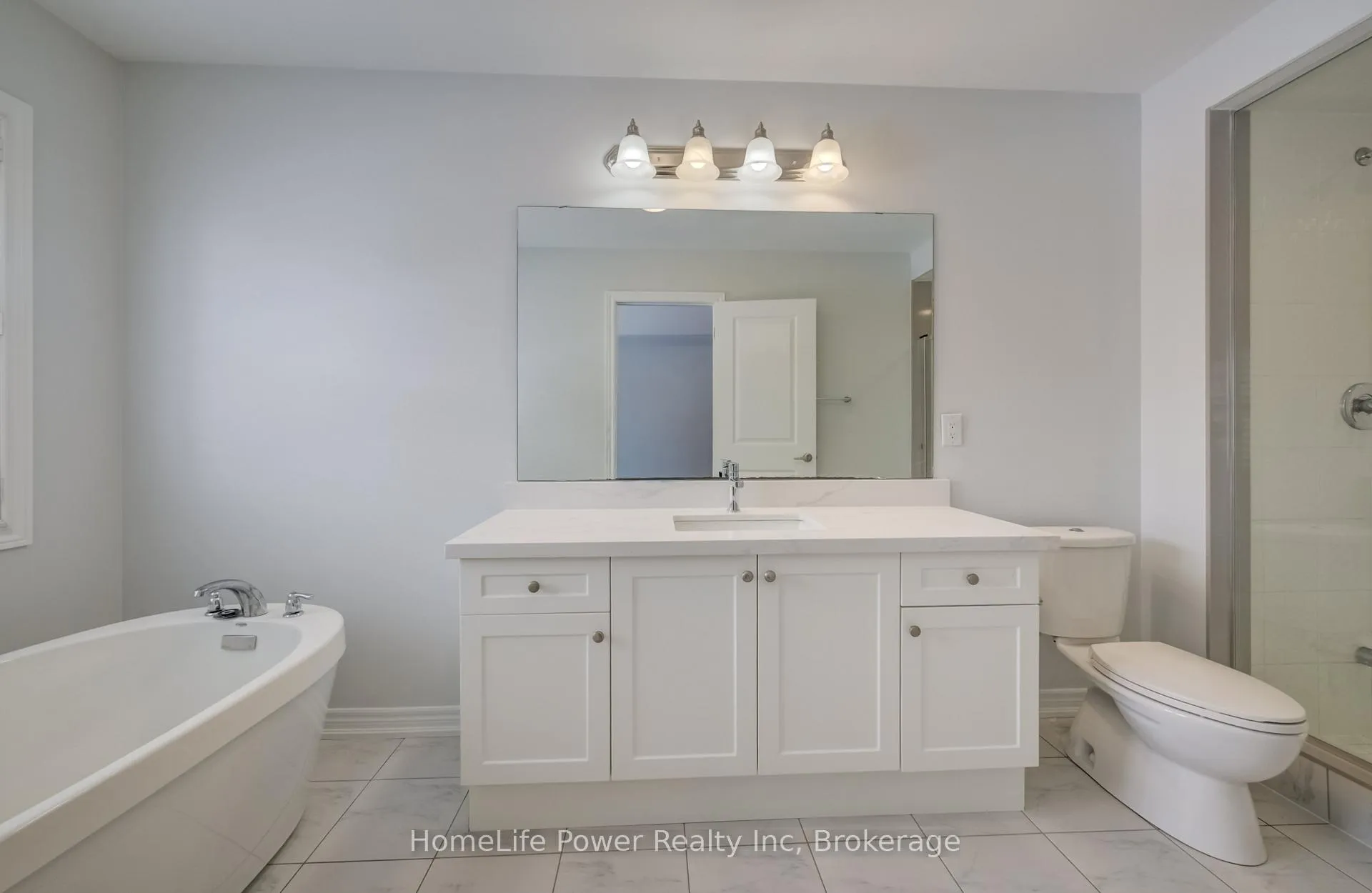 Photo 23 of 56 Reistwood Drive, Kitchener — HOMEH