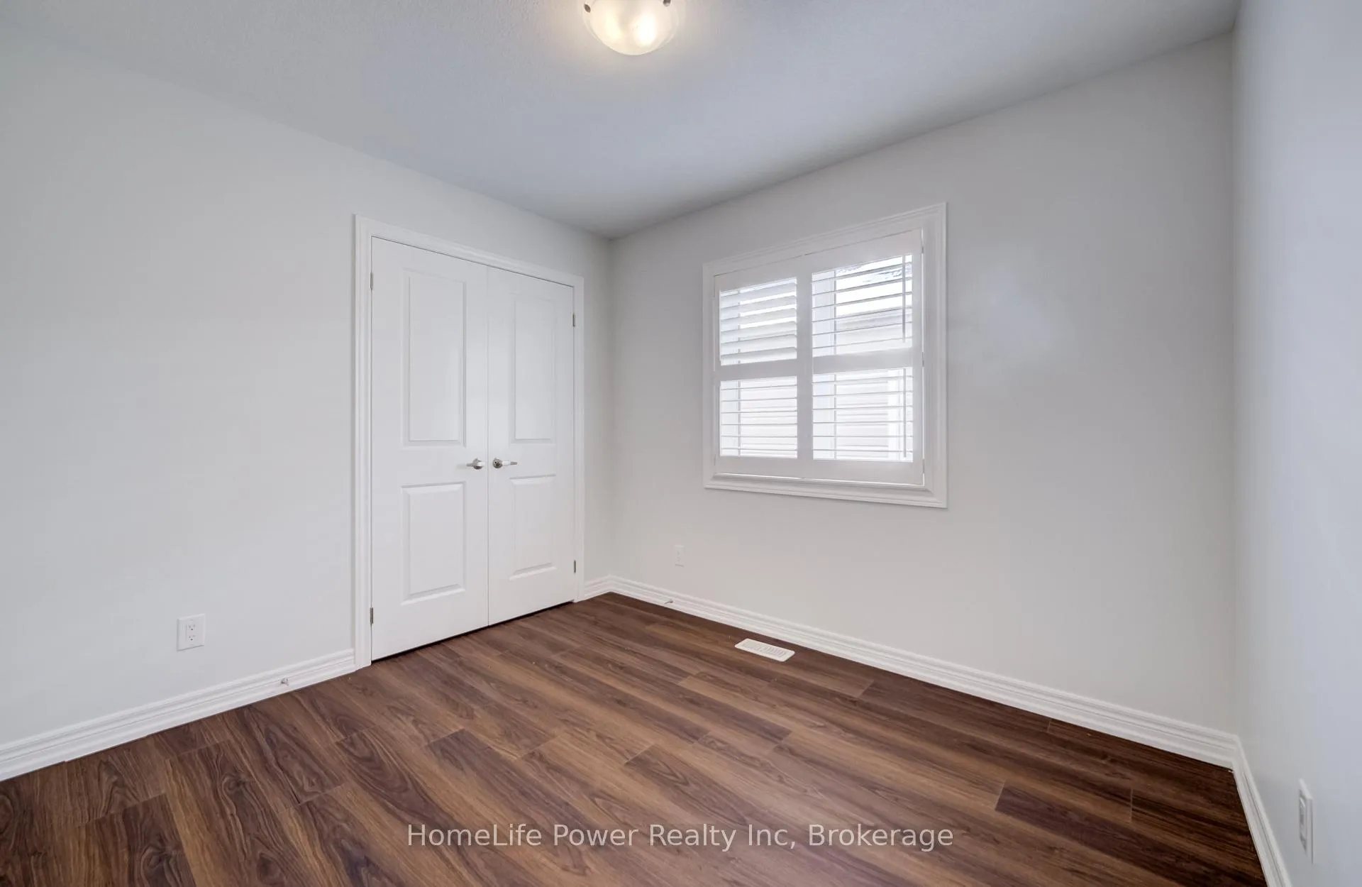 Photo 28 of 56 Reistwood Drive, Kitchener — HOMEH