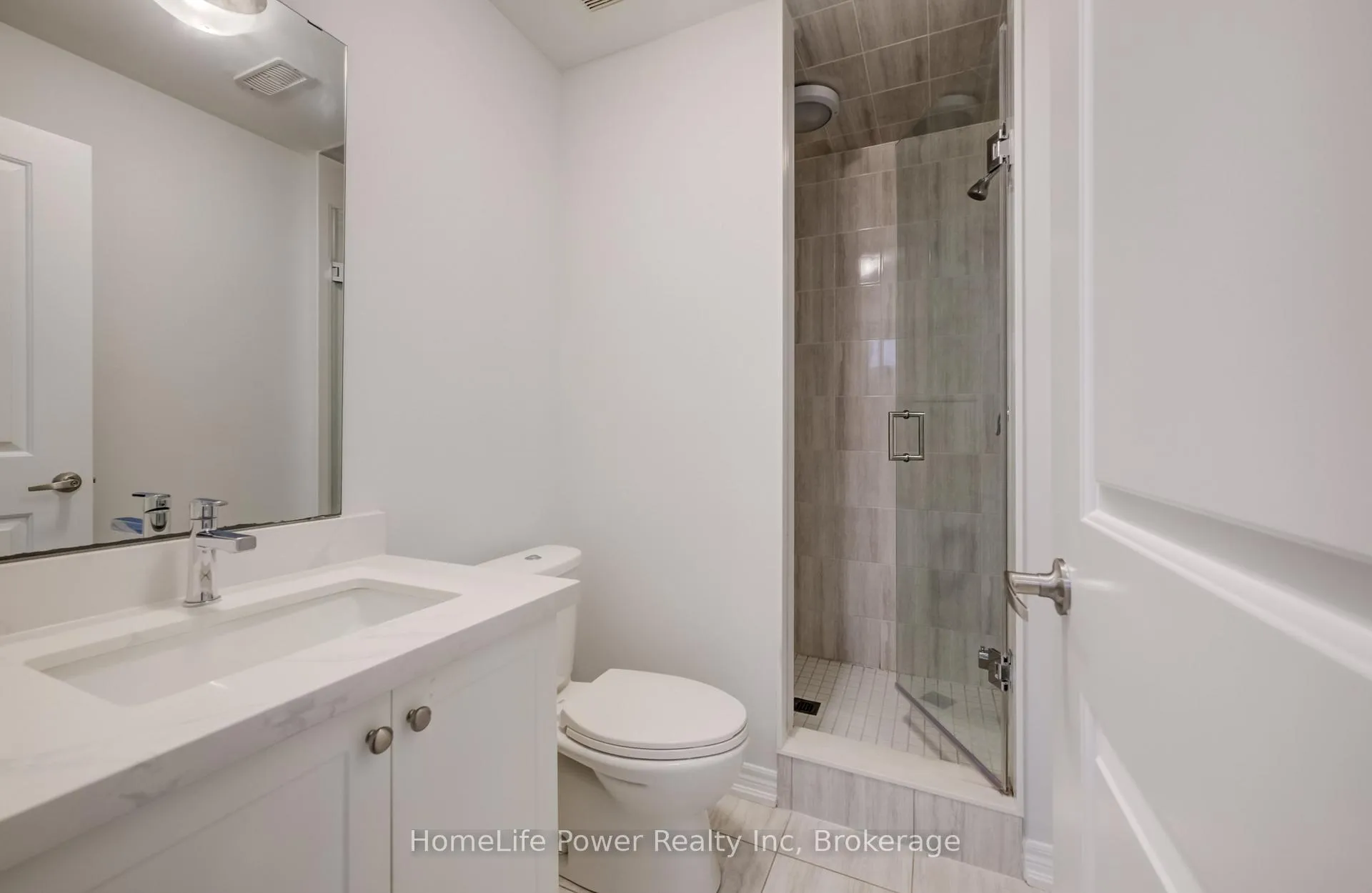 Photo 39 of 56 Reistwood Drive, Kitchener — HOMEH
