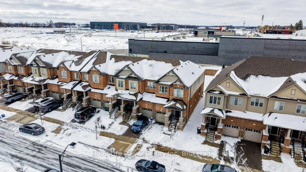 Photo 42 of 56 Reistwood Drive, Kitchener — HOMEH