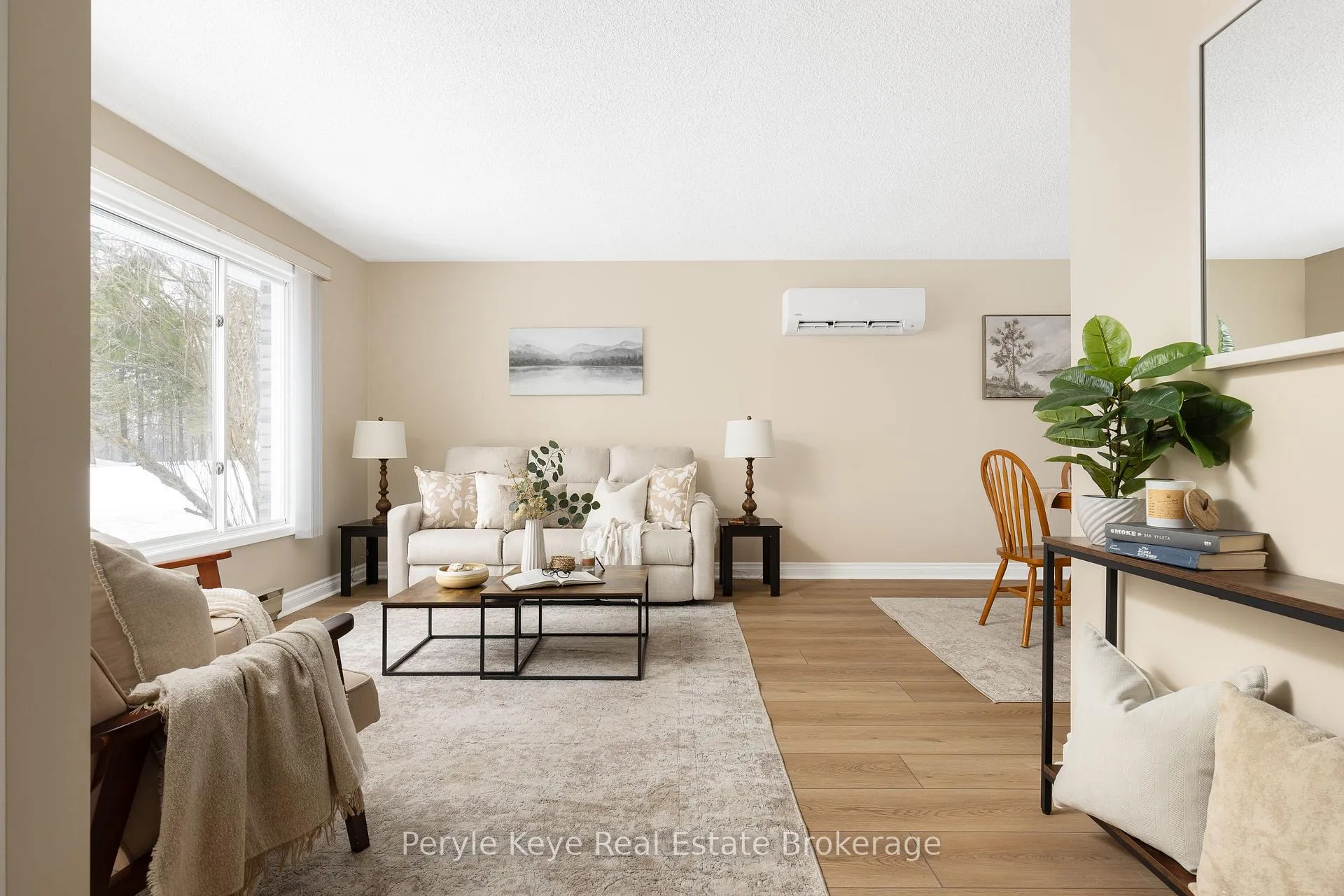 Photo 6 of 26 Westvale Drive, Bracebridge, Monck (Bracebridge) — HOMEH