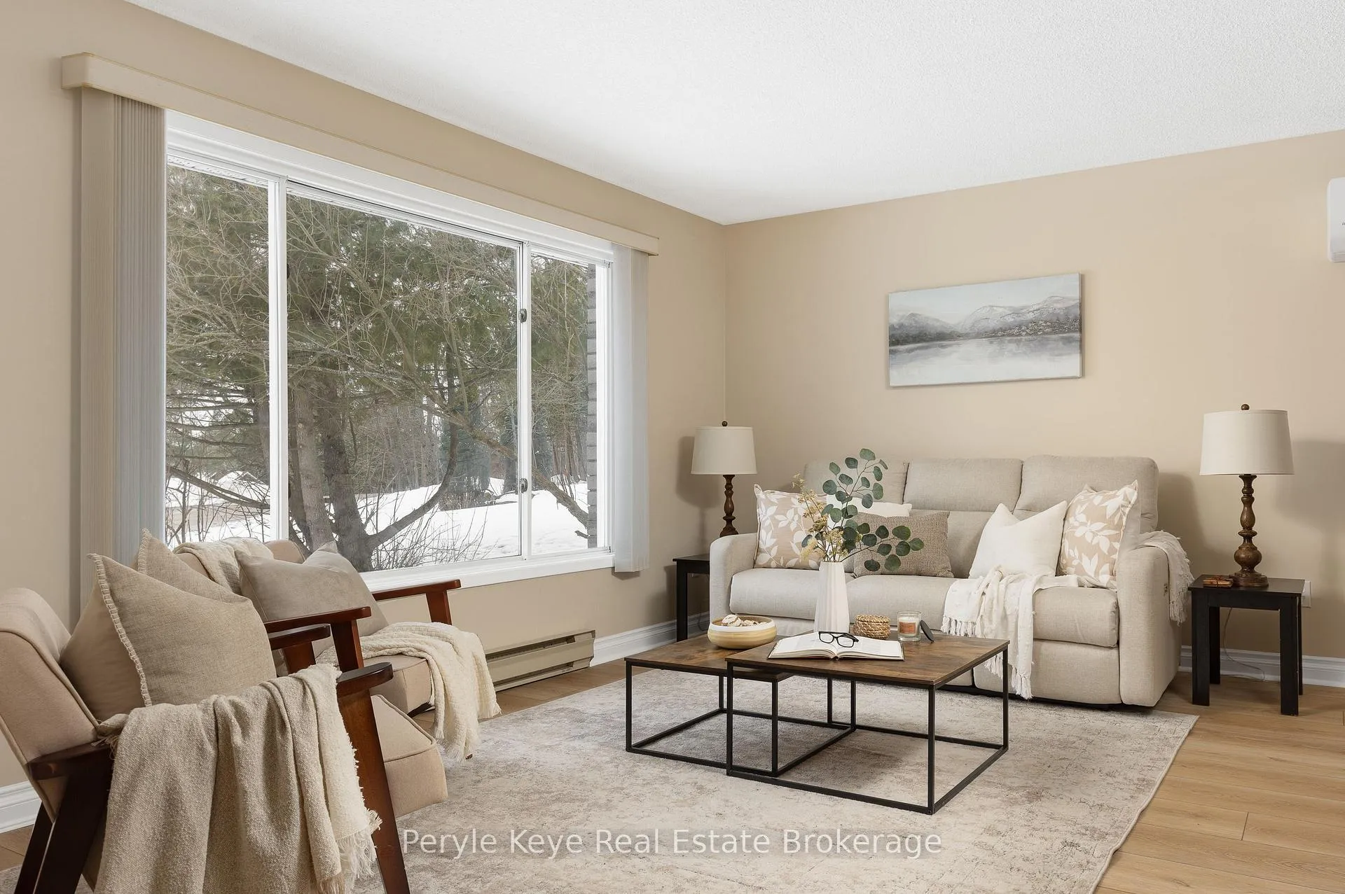 Photo 7 of 26 Westvale Drive, Bracebridge, Monck (Bracebridge) — HOMEH