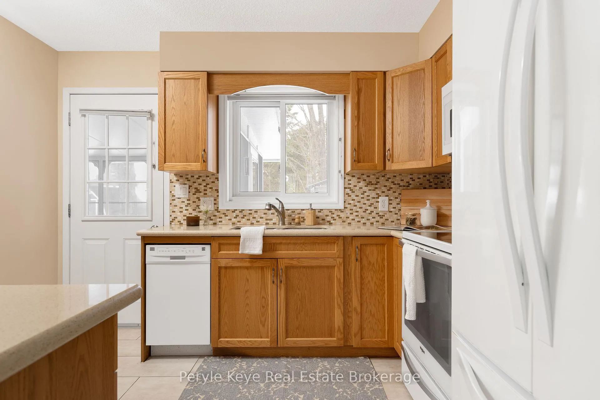 Photo 16 of 26 Westvale Drive, Bracebridge, Monck (Bracebridge) — HOMEH