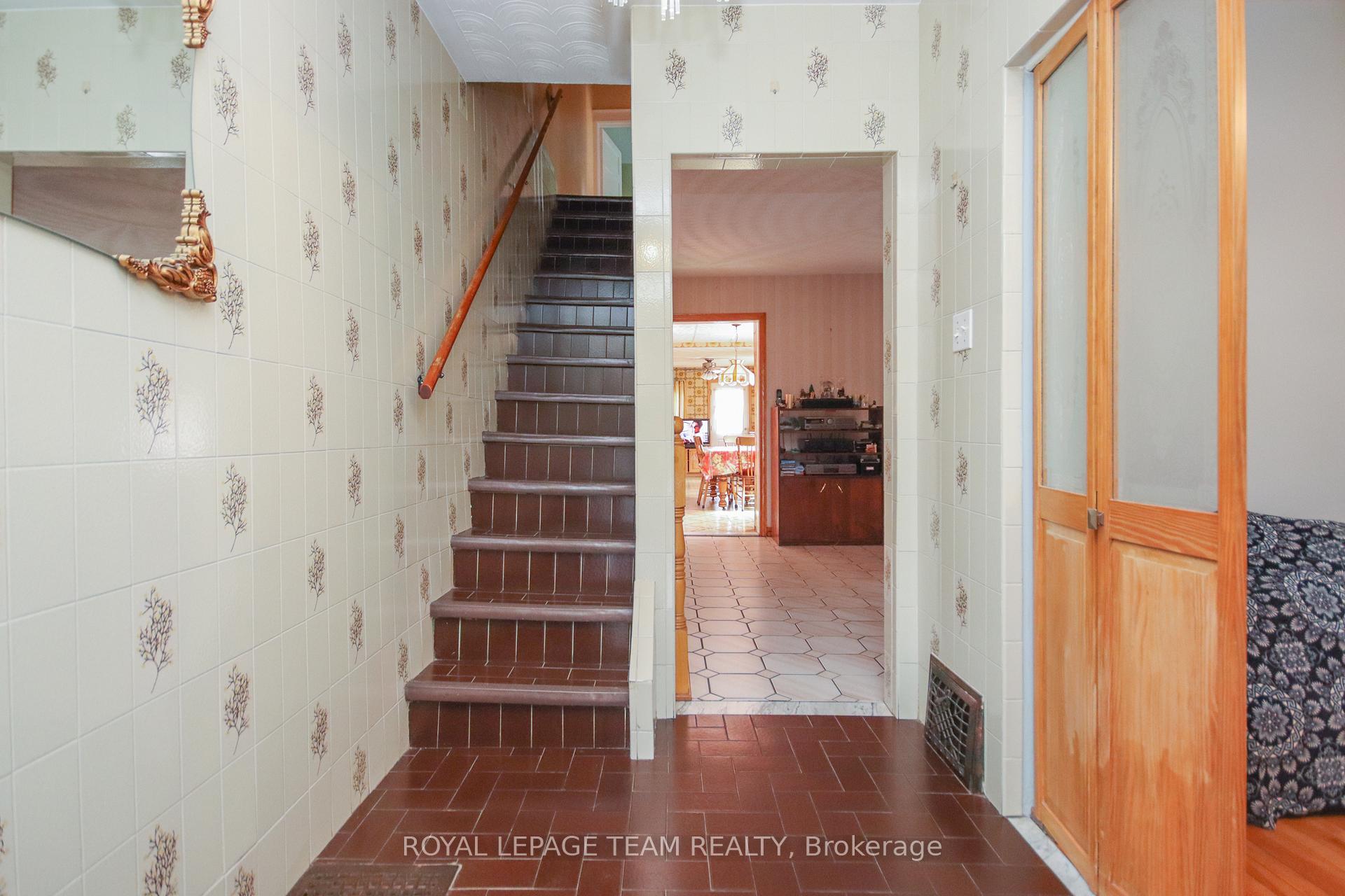 Photo 3 of 11 & 13 Nelson Street, Ottawa, Lower Town — HOMEH