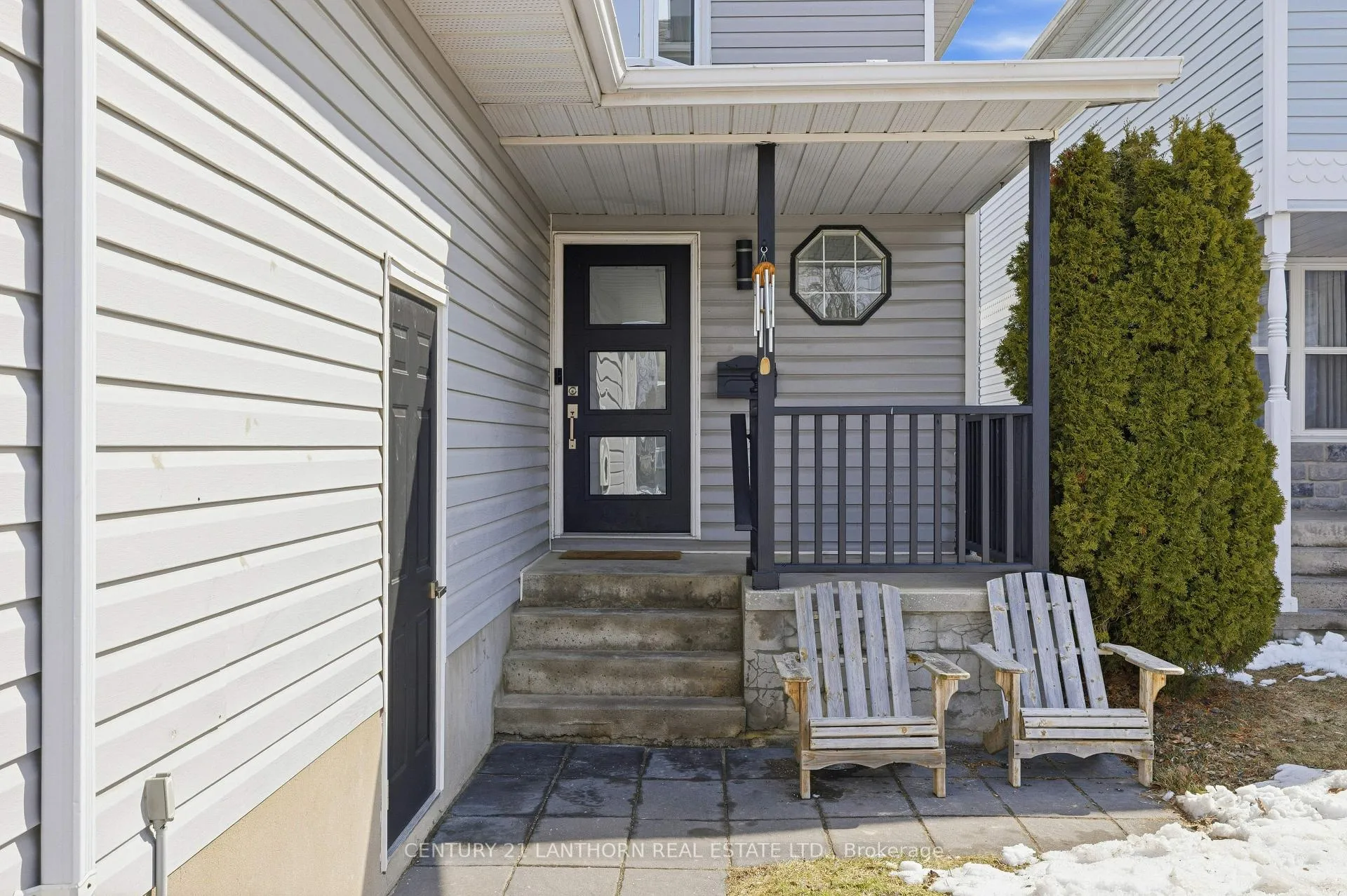 Photo 3 of 880 Walker Court, Kingston, East Gardiners Rd — HOMEH
