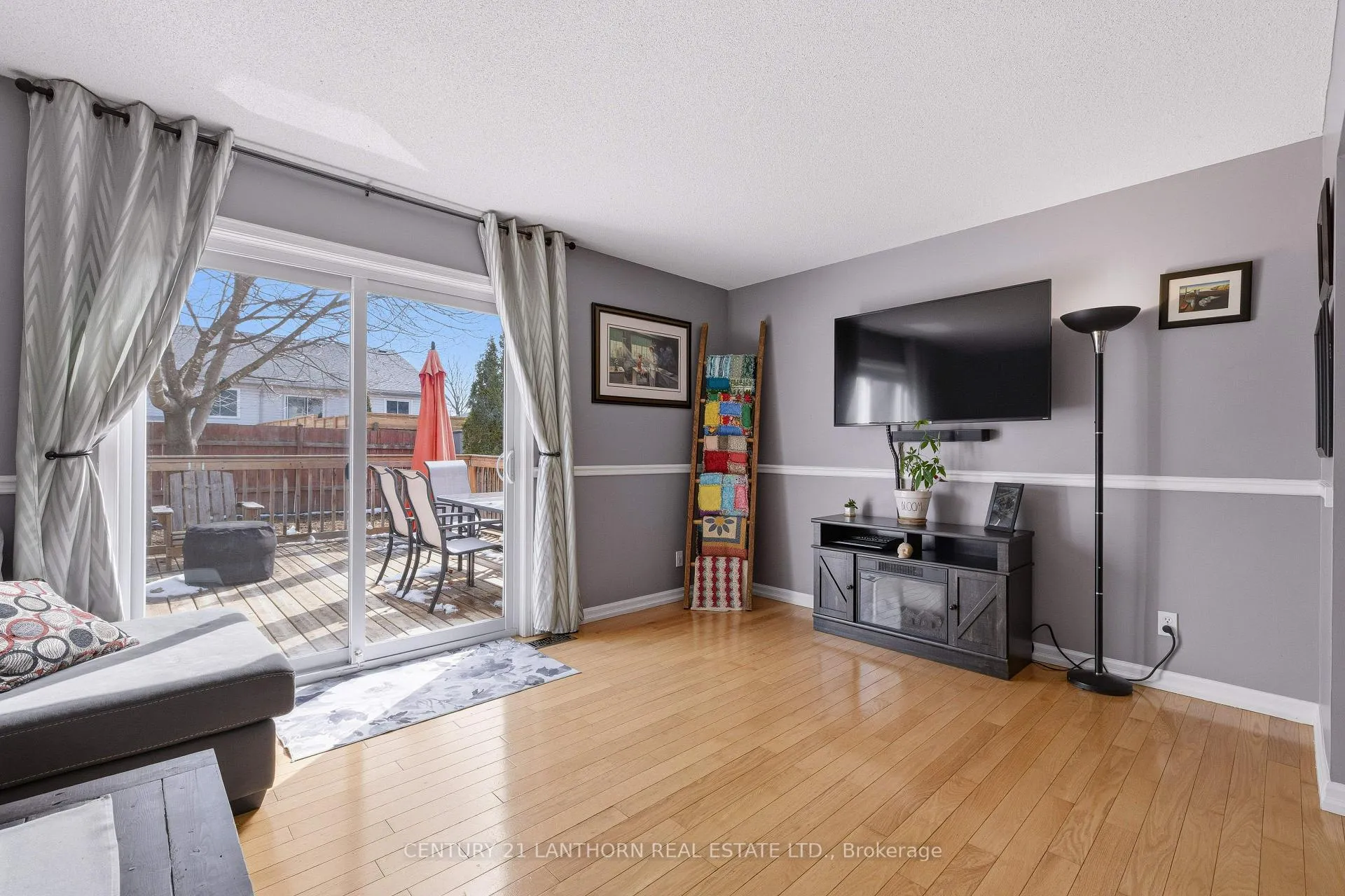 Photo 17 of 880 Walker Court, Kingston, East Gardiners Rd — HOMEH