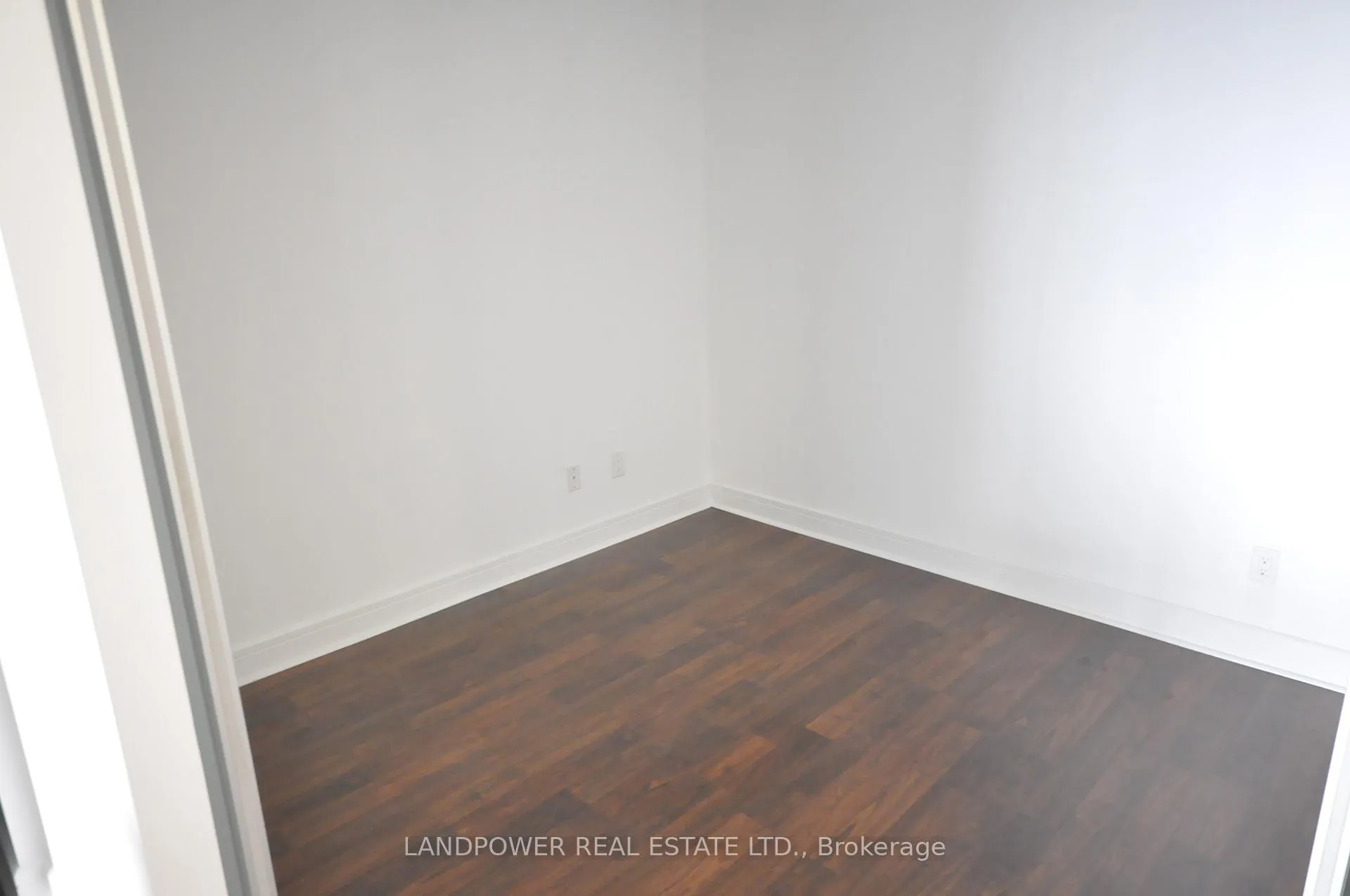 Photo 14 of Unit Lph 10, 35 Brian Peck Crescent, Toronto, Thorncliffe Park — HOMEH
