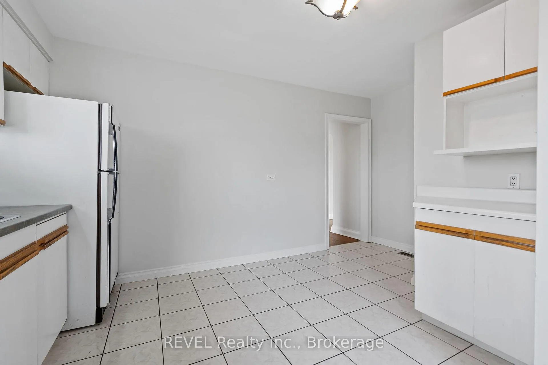 Photo 17 of 11 Melrose Avenue, St. Catharines, Oakdale — HOMEH