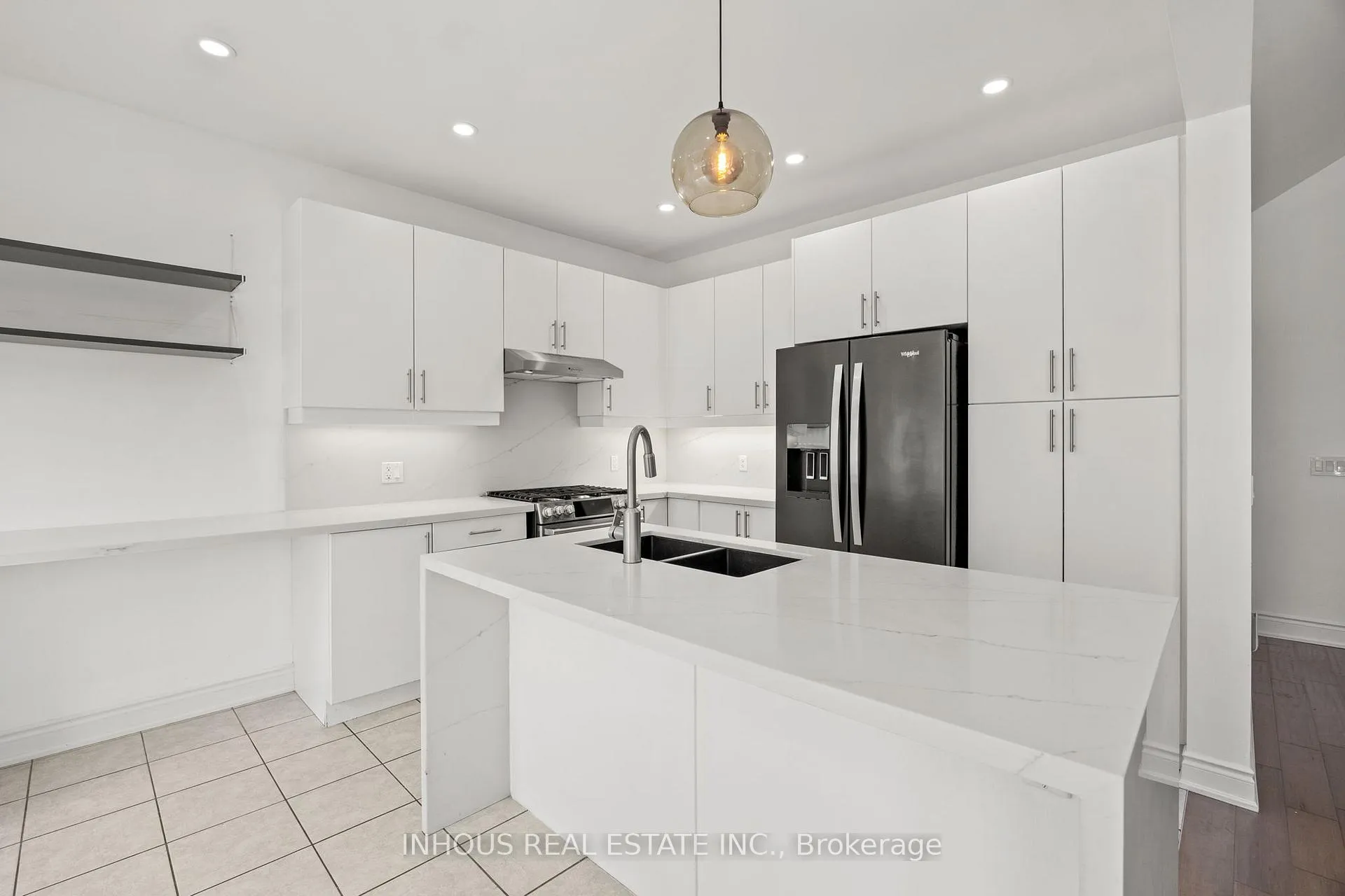 Photo 10 of 105 Johnson Drive, Shelburne — HOMEH
