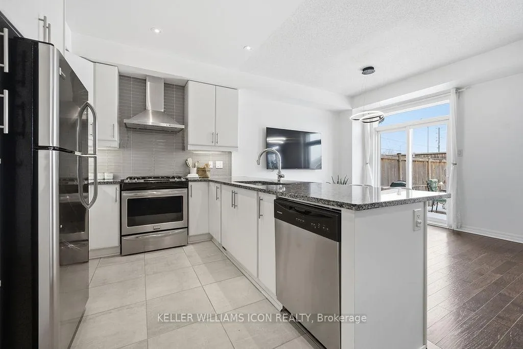 Photo 17 of 148 Hawkshaw Crescent, Ottawa, Barrhaven - Cedargrove/Fraserdale — HOMEH