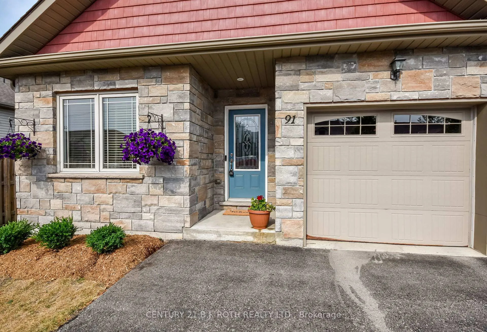 Photo 3 of 91 Lucy Lane, Orillia — HOMEH