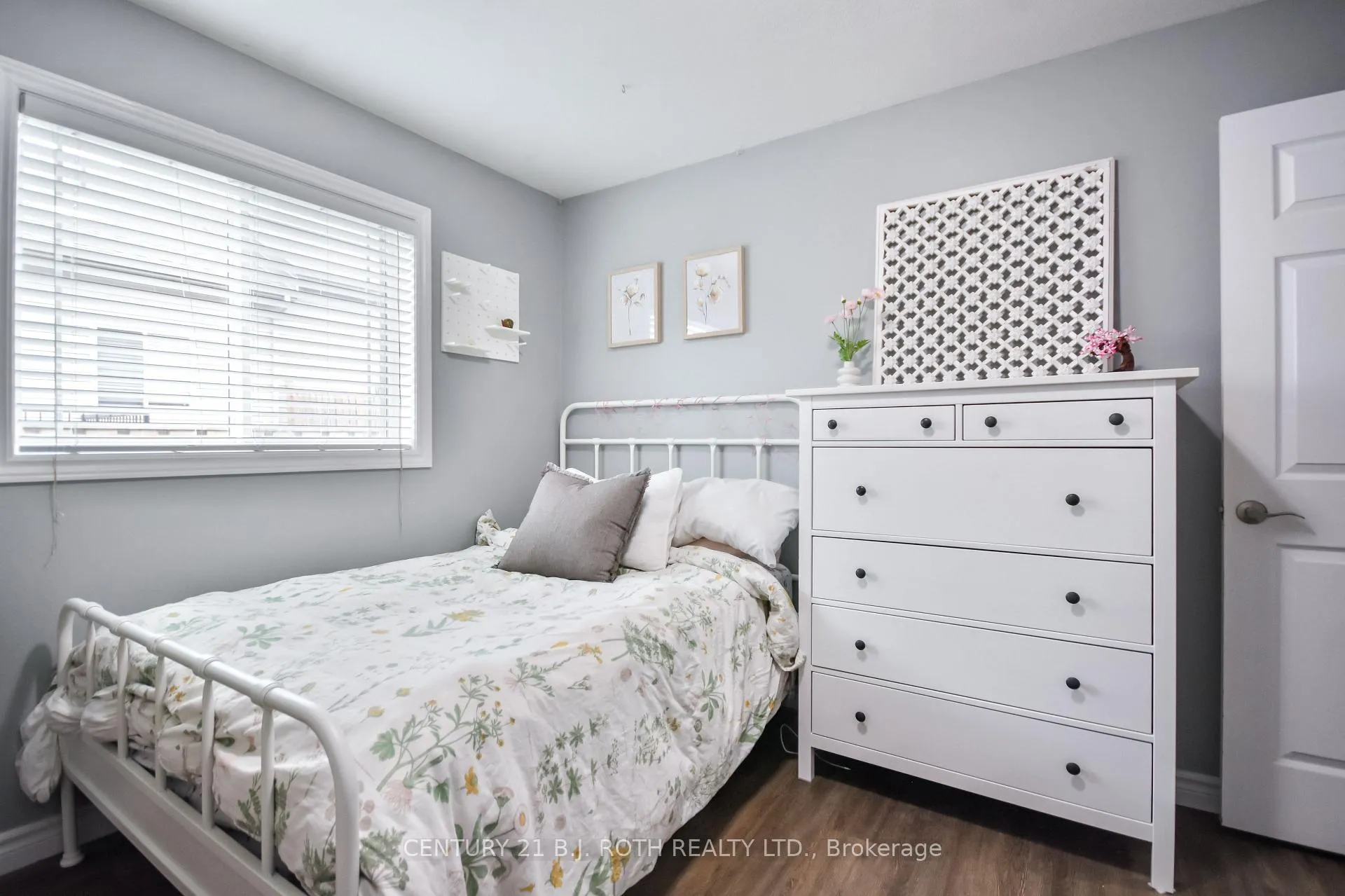 Photo 5 of 91 Lucy Lane, Orillia — HOMEH