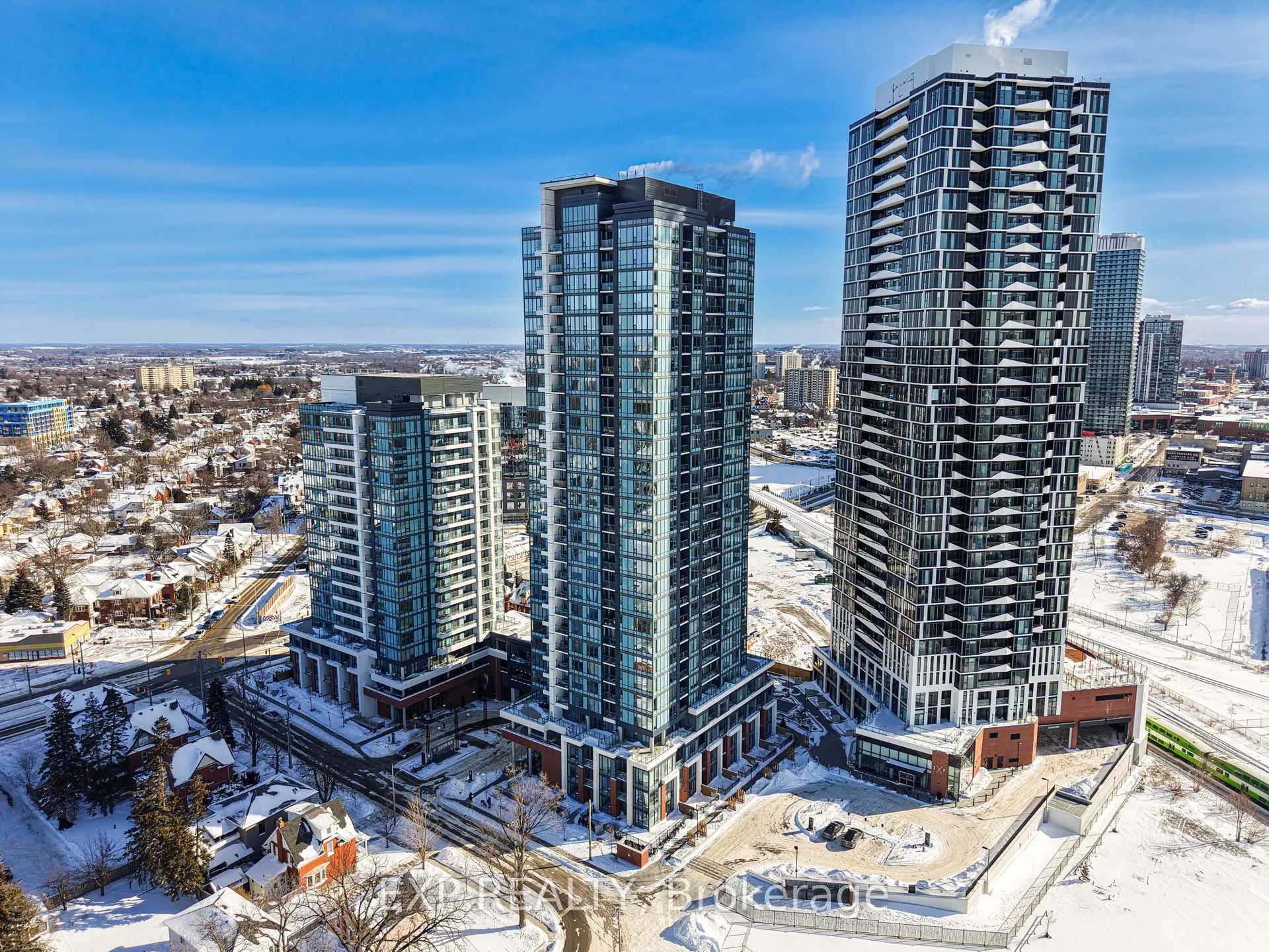 Front of Unit 1810, 15 Wellington Street S