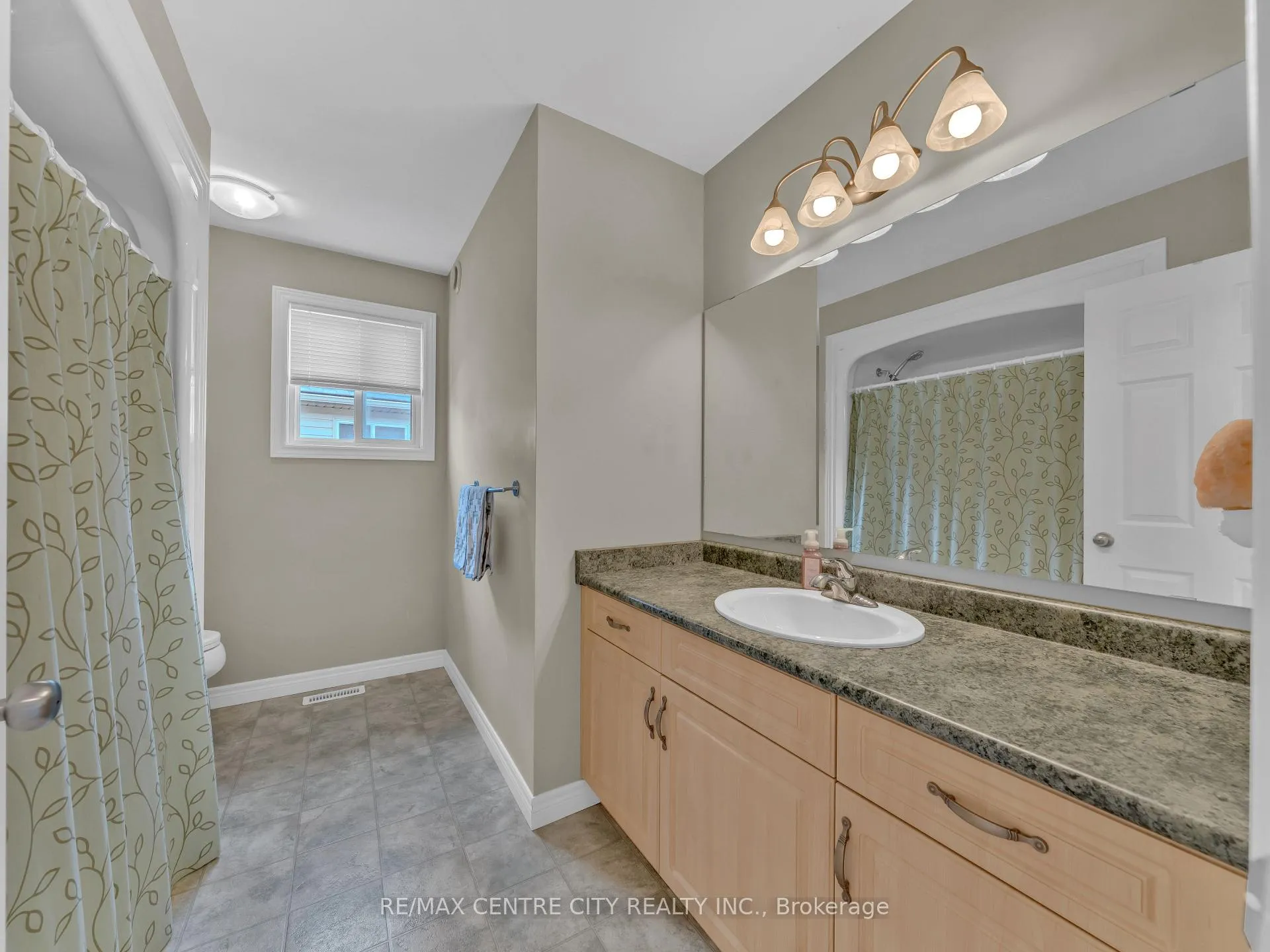 Photo 22 of 42137 McBain Line, Central Elgin, Rural Central Elgin — HOMEH