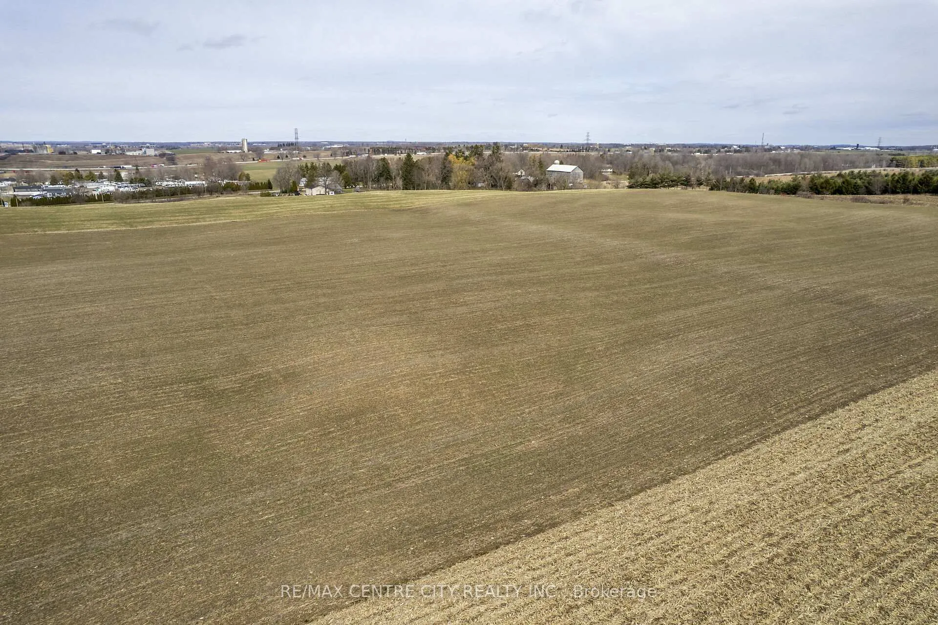 Photo 9 of 3542 Putnam Road, Thames Centre, Mossley — HOMEH