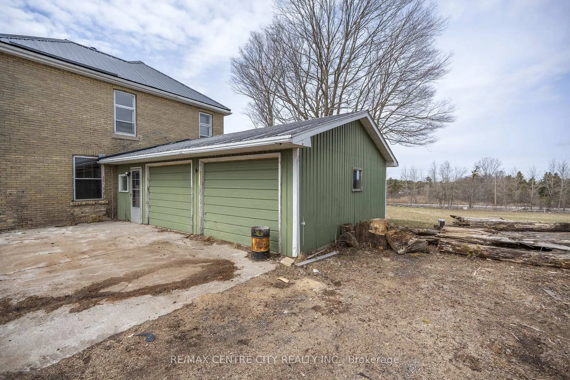 Photo 27 of 3542 Putnam Road, Thames Centre, Mossley — HOMEH