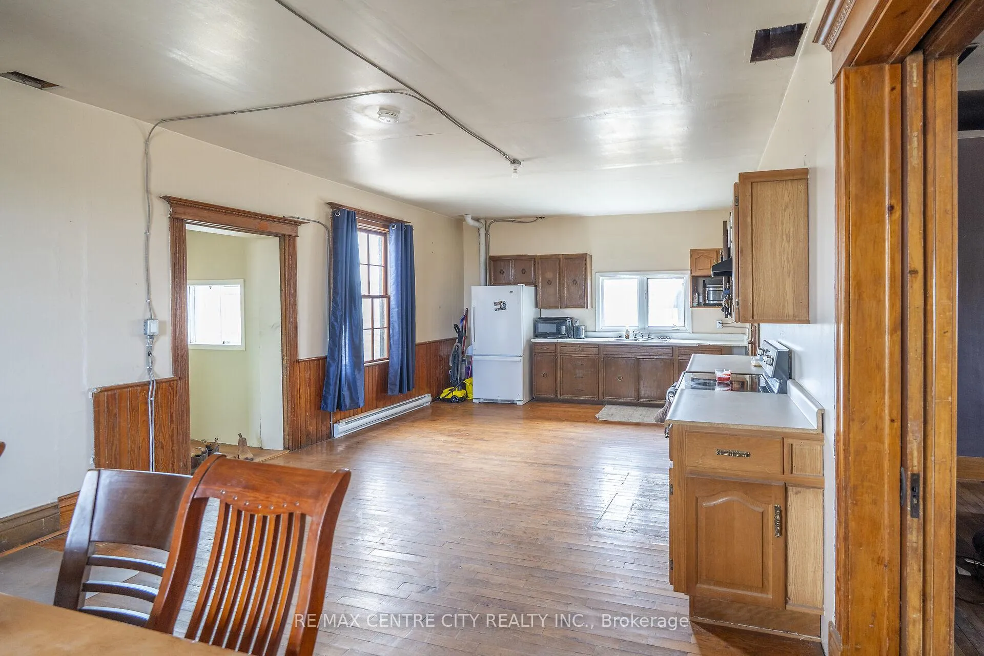 Photo 31 of 3542 Putnam Road, Thames Centre, Mossley — HOMEH