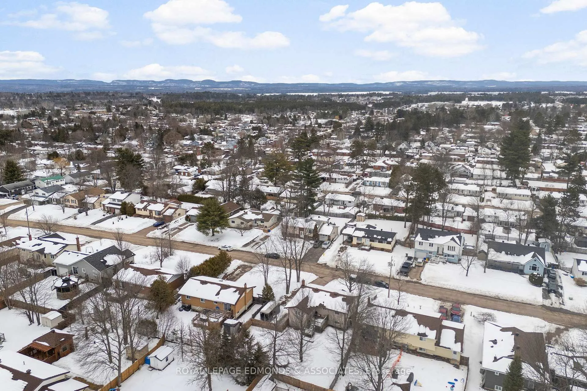 Photo 38 of 95 Spruce Street, Petawawa — HOMEH