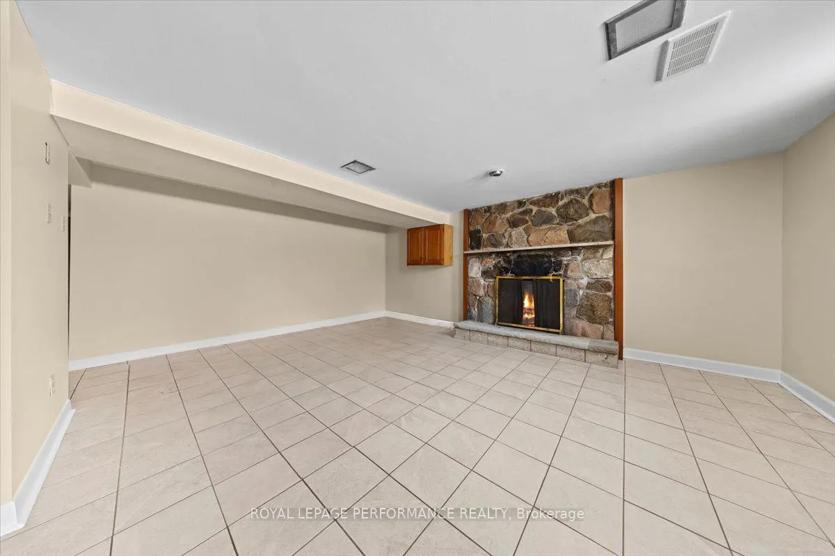 Photo 17 of 2212 St Laurent Boulevard, Ottawa, Elmvale Acres/Urbandale — HOMEH