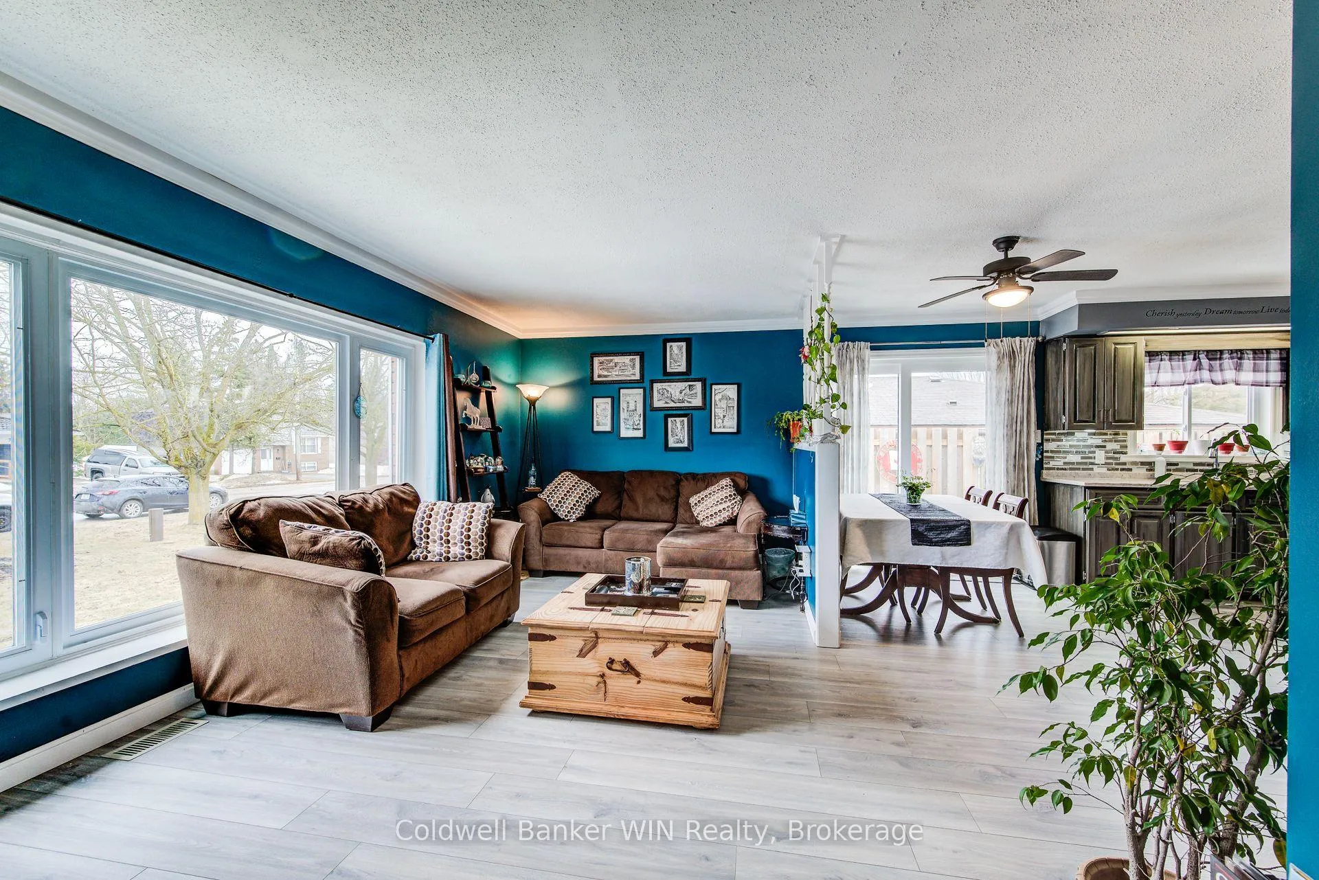 Photo 8 of 455 Albert Street, Wellington North, Mount Forest — HOMEH