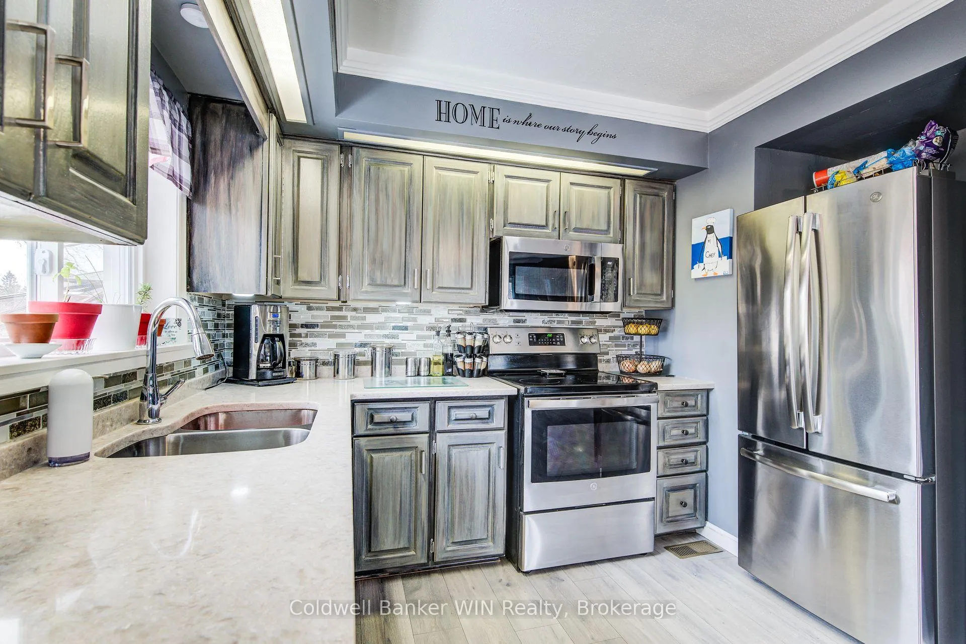 Photo 15 of 455 Albert Street, Wellington North, Mount Forest — HOMEH