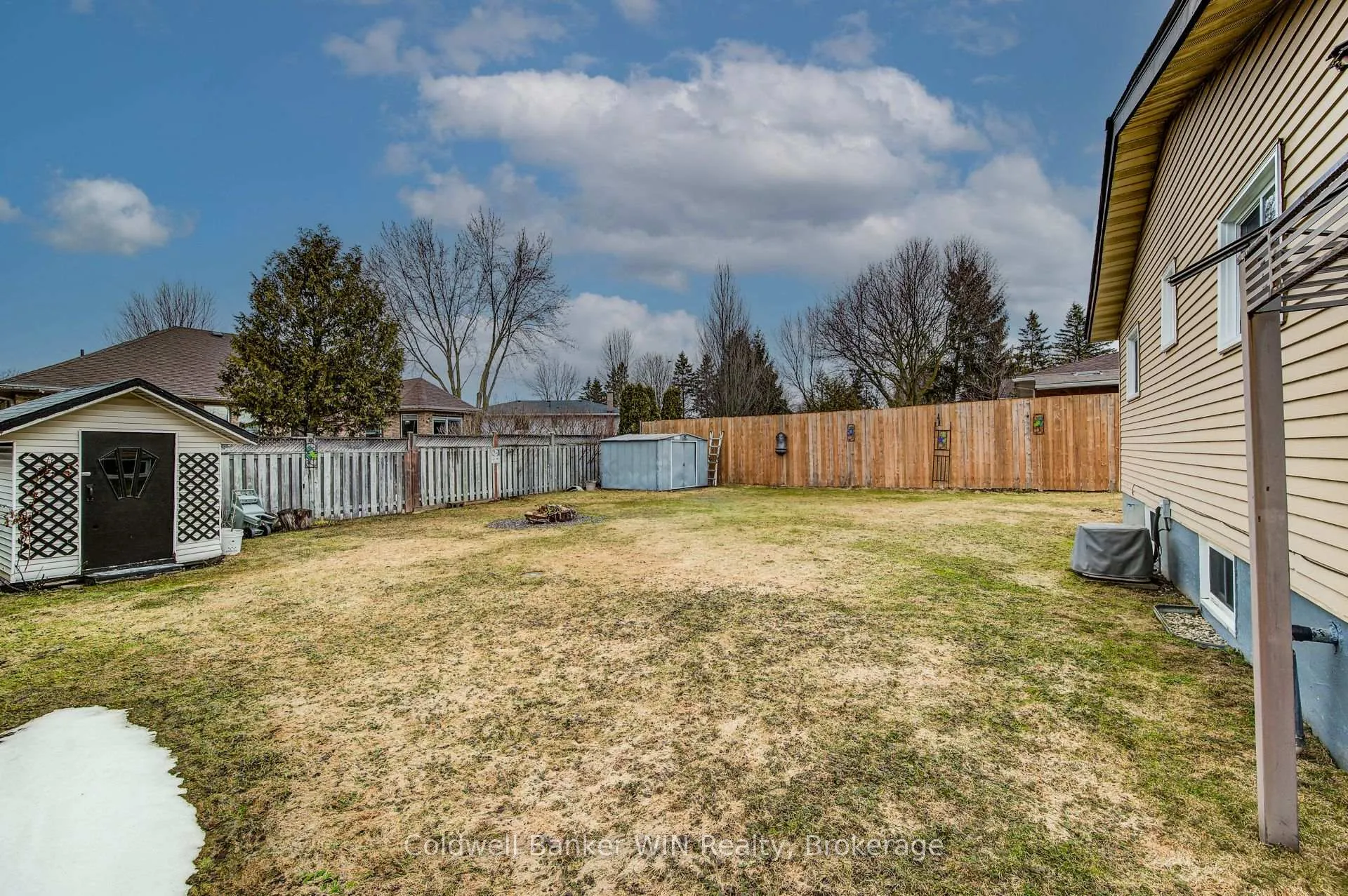 Photo 38 of 455 Albert Street, Wellington North, Mount Forest — HOMEH