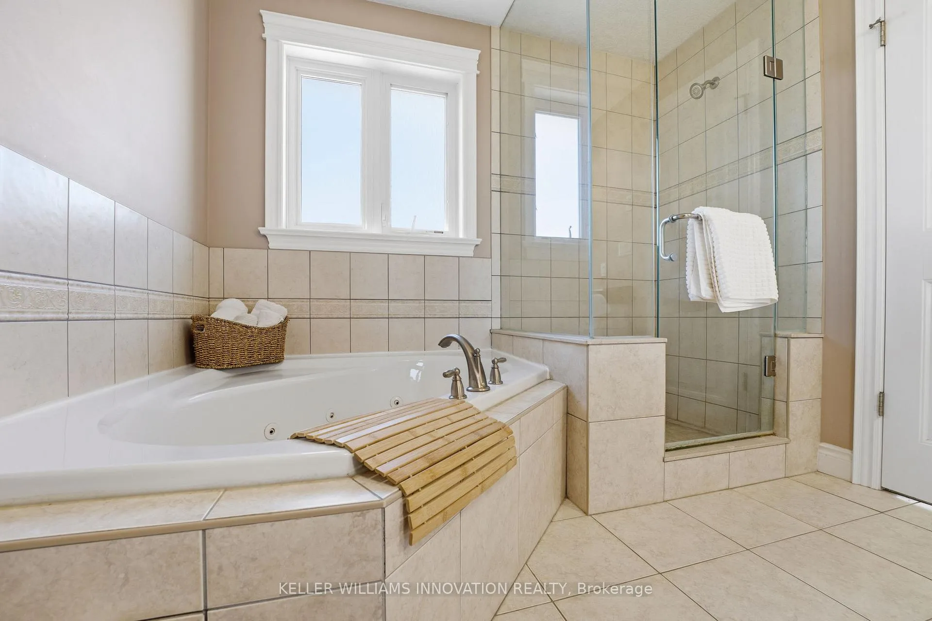 Photo 32 of 795 Wood Drive, North Perth, Listowel — HOMEH