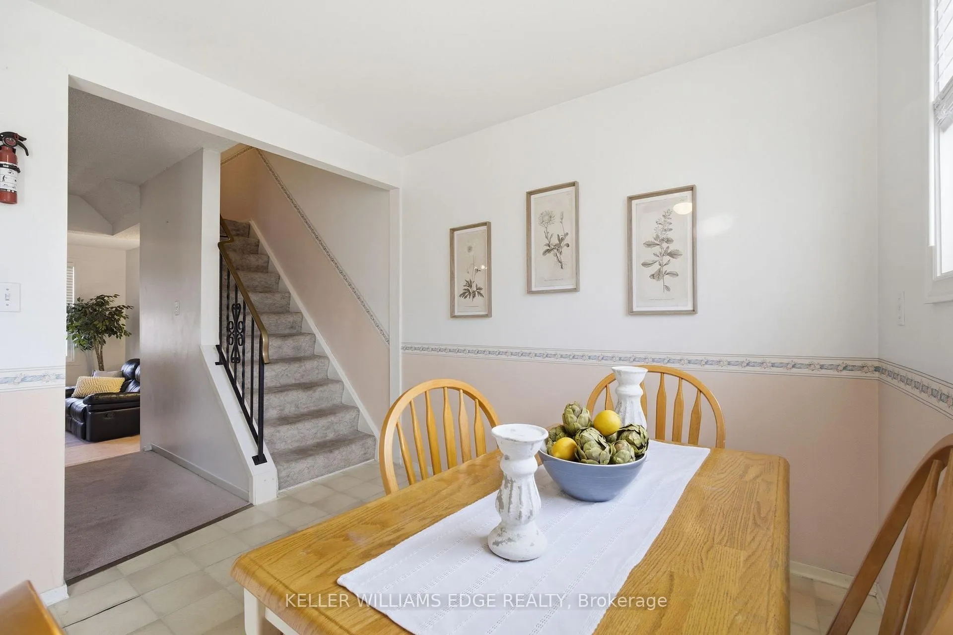 Photo 10 of Unit 78, 1115 Paramount Drive, Hamilton, Stoney Creek Mountain — HOMEH