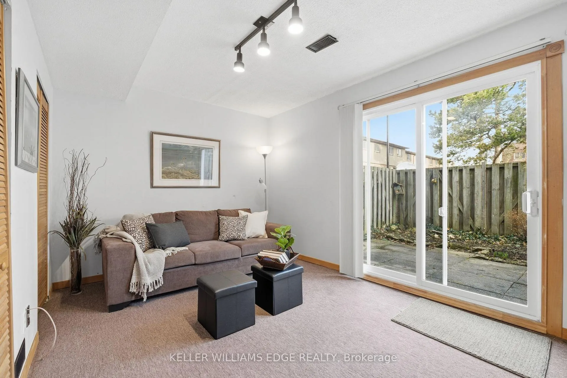 Photo 24 of Unit 78, 1115 Paramount Drive, Hamilton, Stoney Creek Mountain — HOMEH