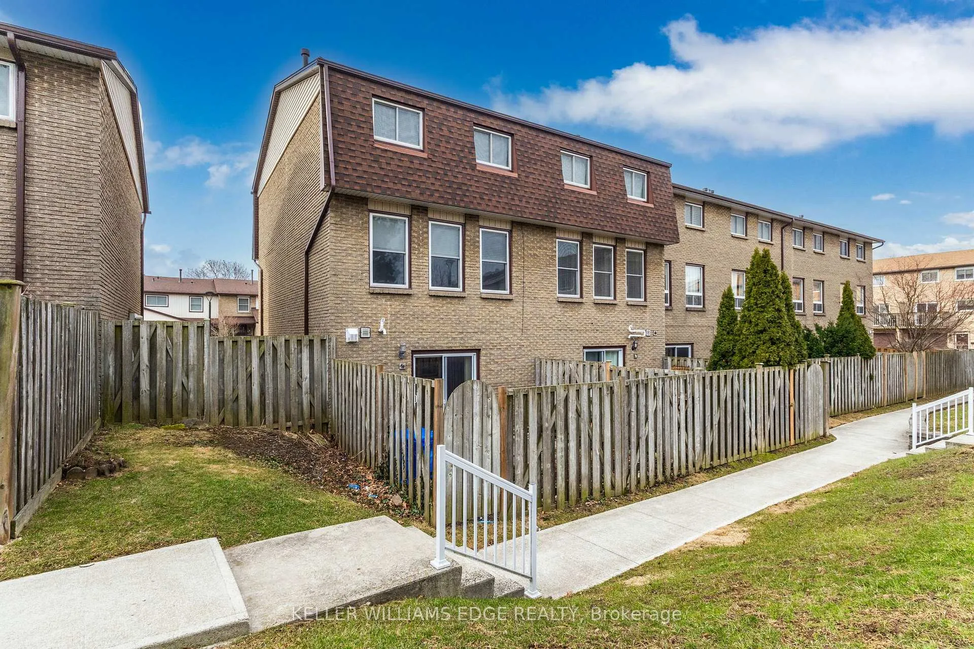 Photo 29 of Unit 78, 1115 Paramount Drive, Hamilton, Stoney Creek Mountain — HOMEH