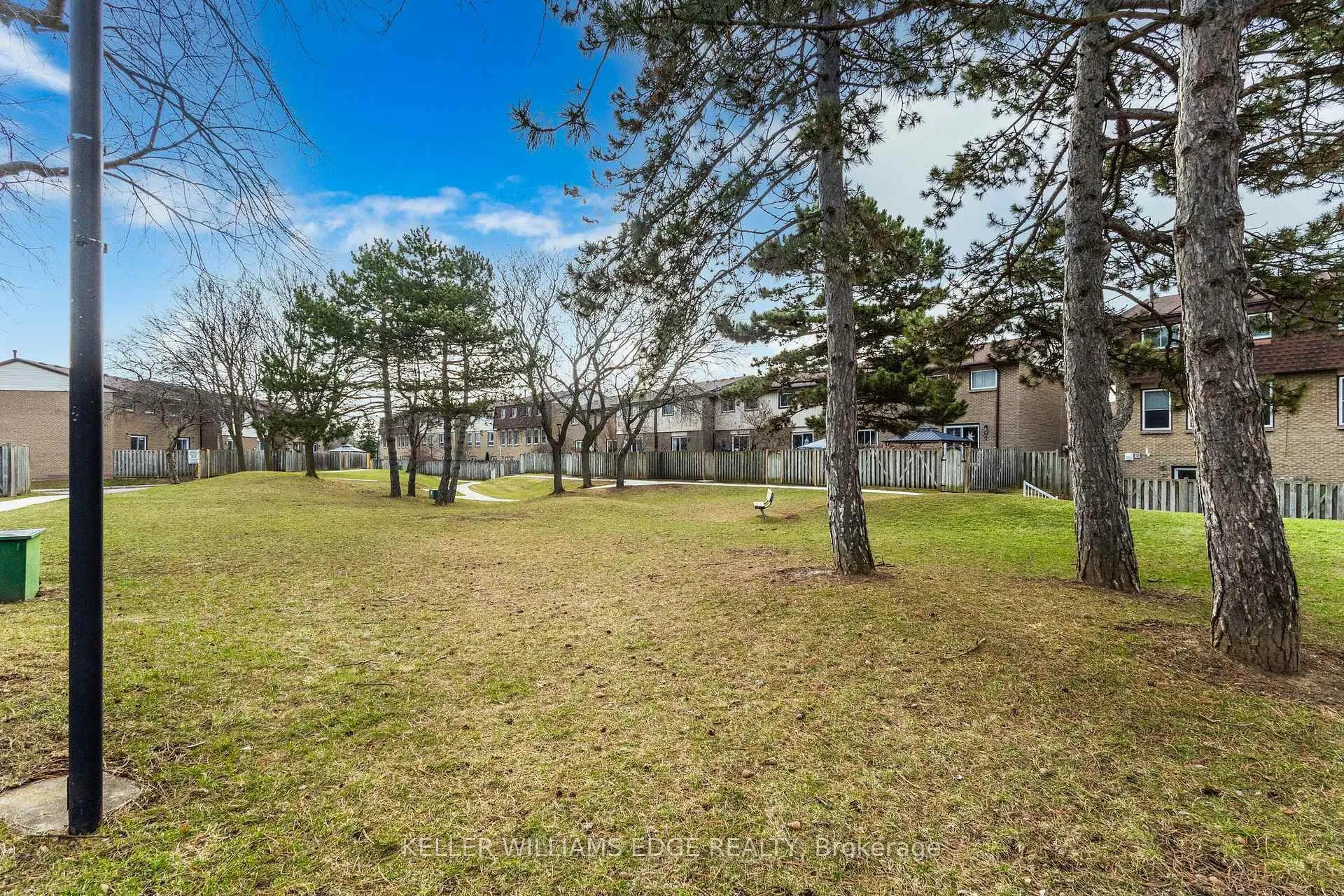 Photo 32 of Unit 78, 1115 Paramount Drive, Hamilton, Stoney Creek Mountain — HOMEH