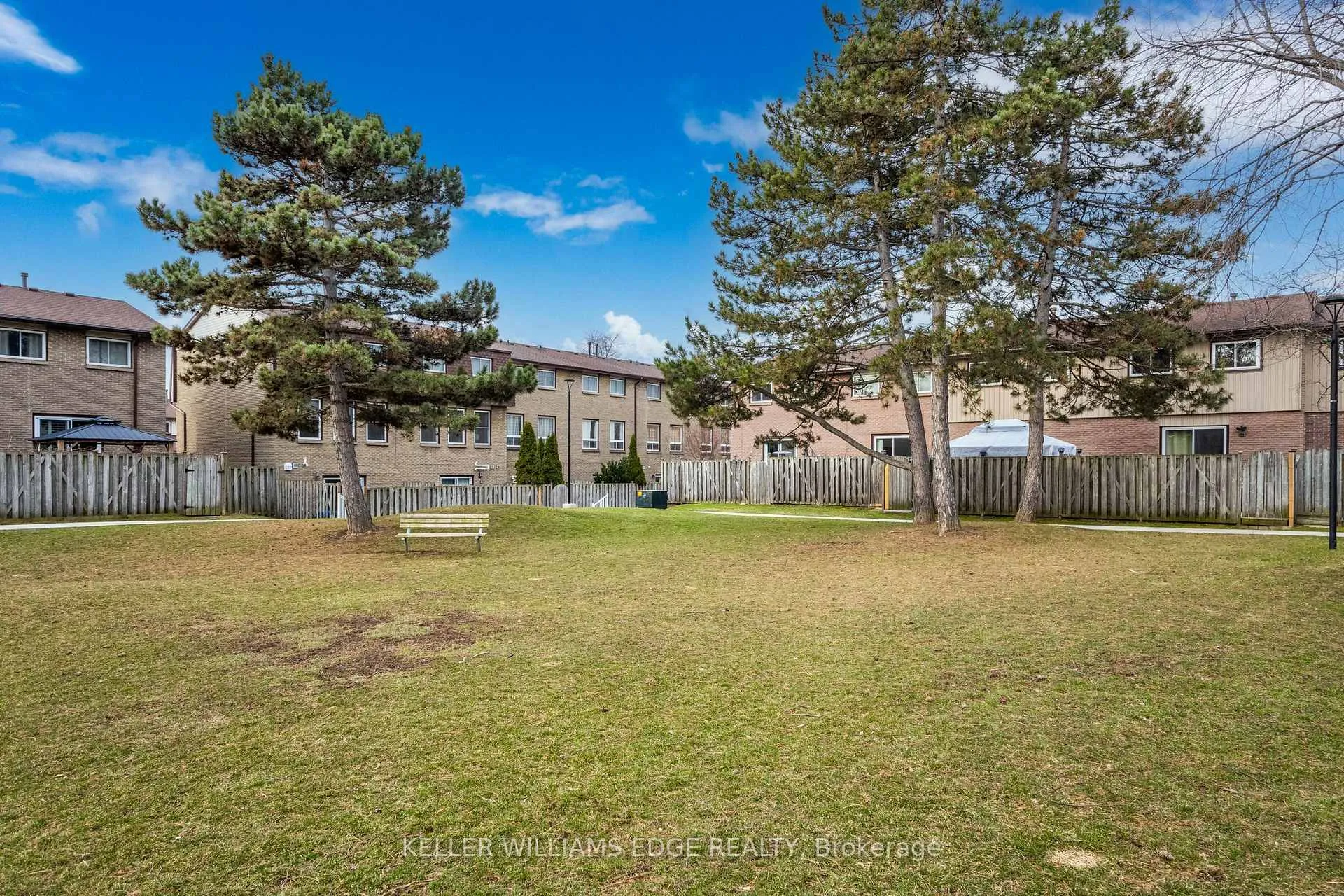 Photo 33 of Unit 78, 1115 Paramount Drive, Hamilton, Stoney Creek Mountain — HOMEH