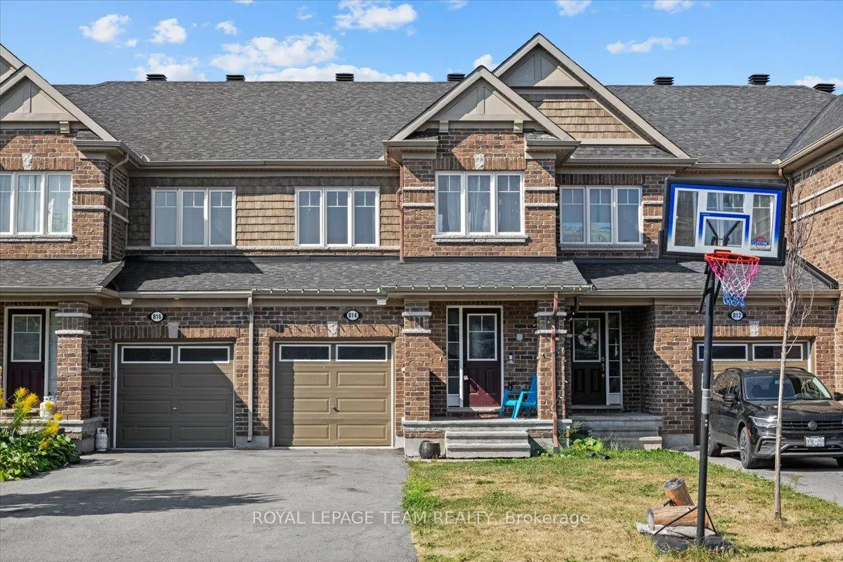 Photo 1 of 814 Stallion Crescent, Ottawa, Stittsville (South) — HOMEH