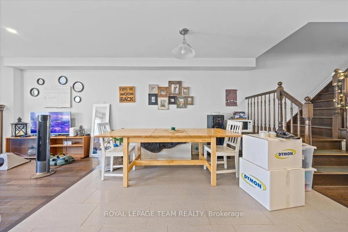 Photo 9 of 814 Stallion Crescent, Ottawa, Stittsville (South) — HOMEH