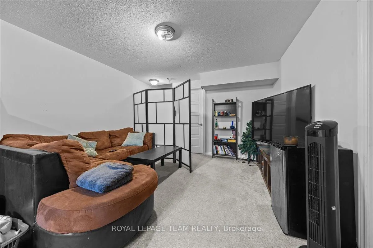 Photo 20 of 814 Stallion Crescent, Ottawa, Stittsville (South) — HOMEH