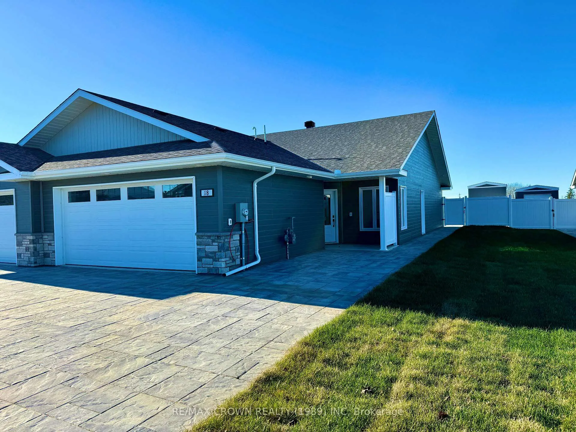 Photo of 18 Golf Street