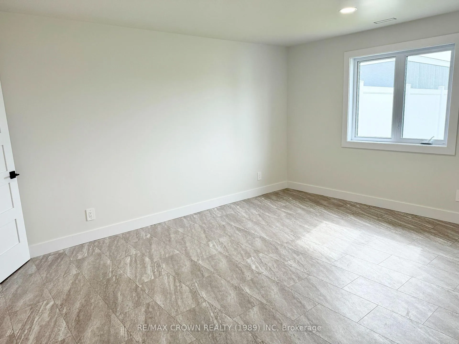 Photo 23 of 18 Golf Street, Kapuskasing — HOMEH