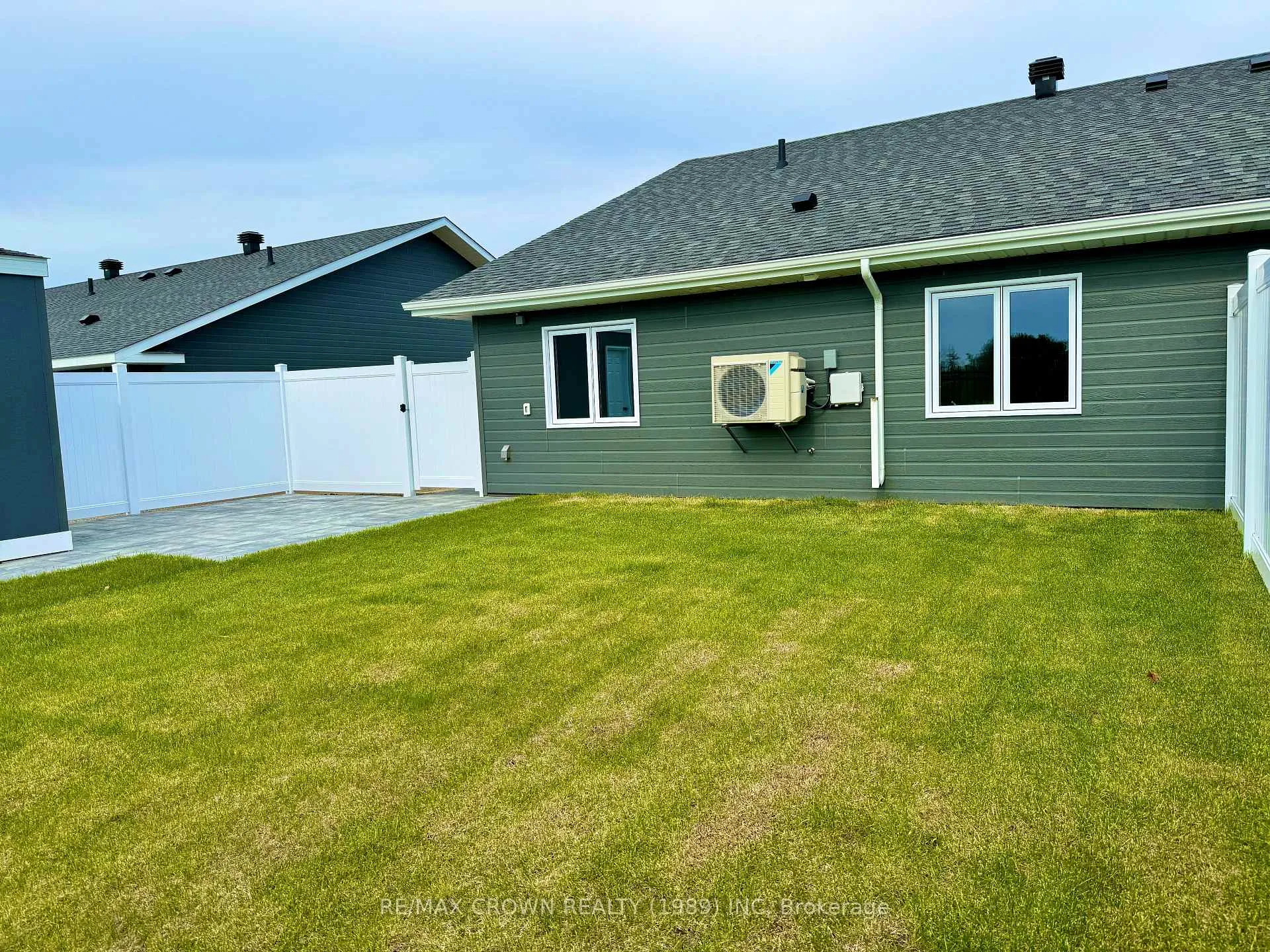 Photo 37 of 18 Golf Street, Kapuskasing — HOMEH