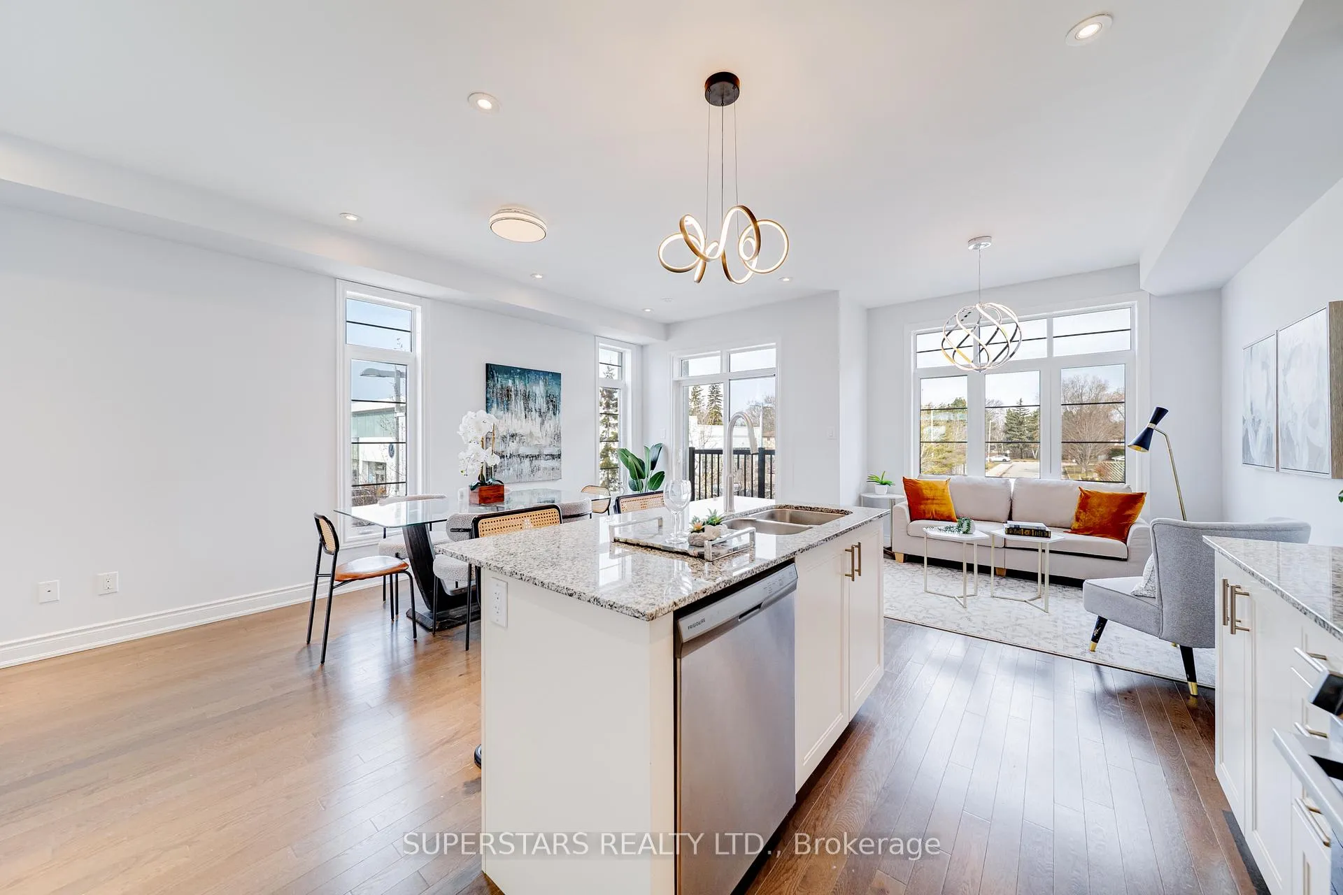 Photo 5 of 4116 Highway 7 E, Markham, Unionville — HOMEH