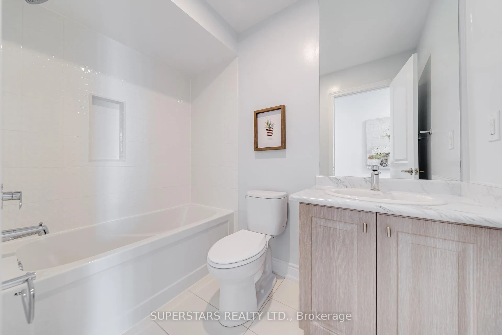 Photo 21 of 4116 Highway 7 E, Markham, Unionville — HOMEH
