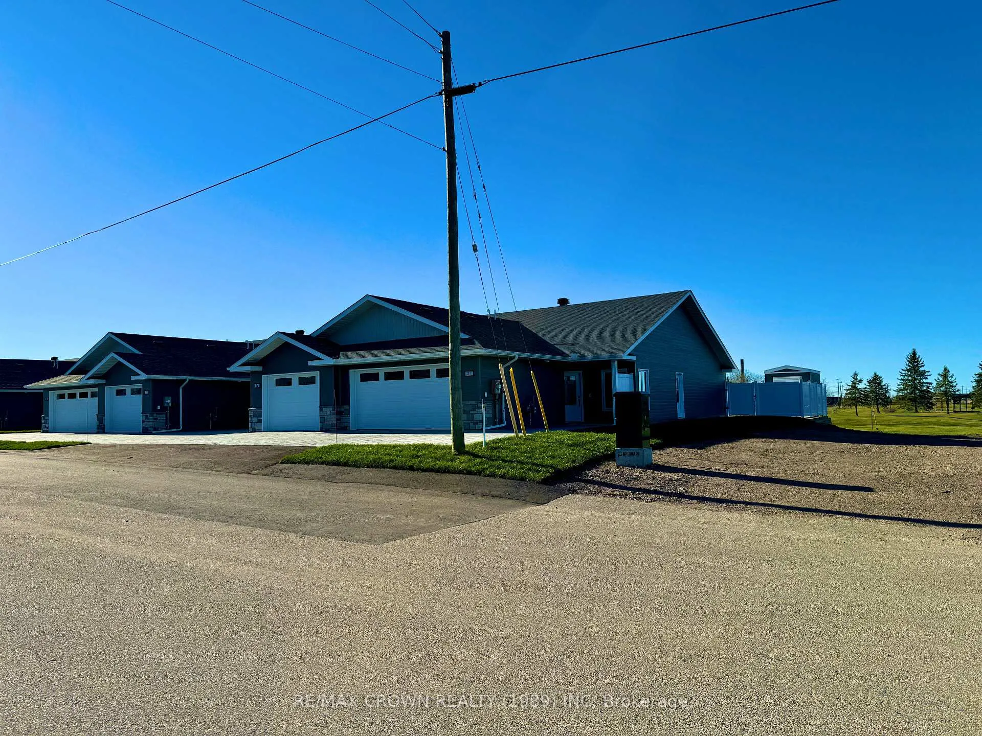Photo 35 of 24 Golf Street, Kapuskasing — HOMEH