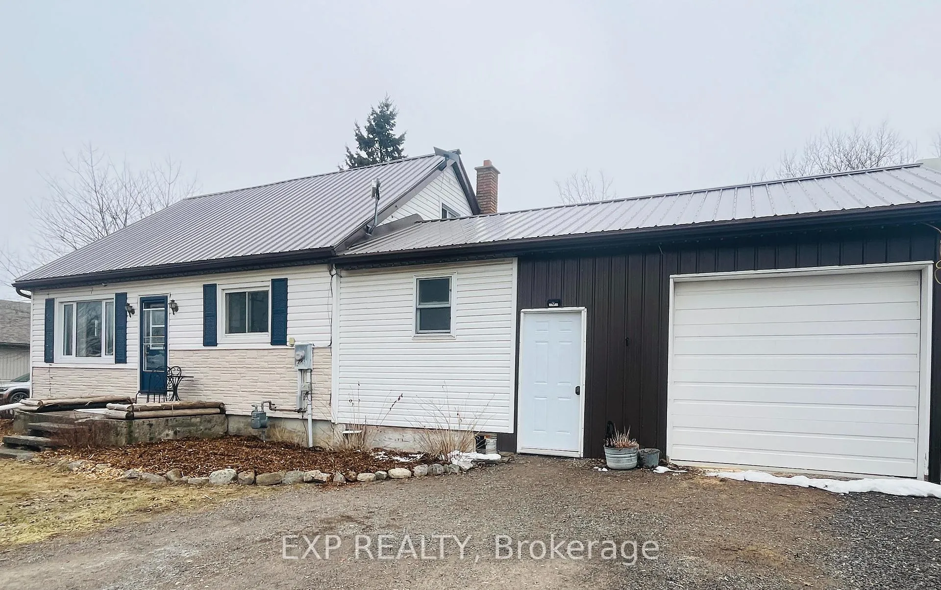 Photo 1 of 49 Old Madoc Road, Belleville, Thurlow Ward — HOMEH