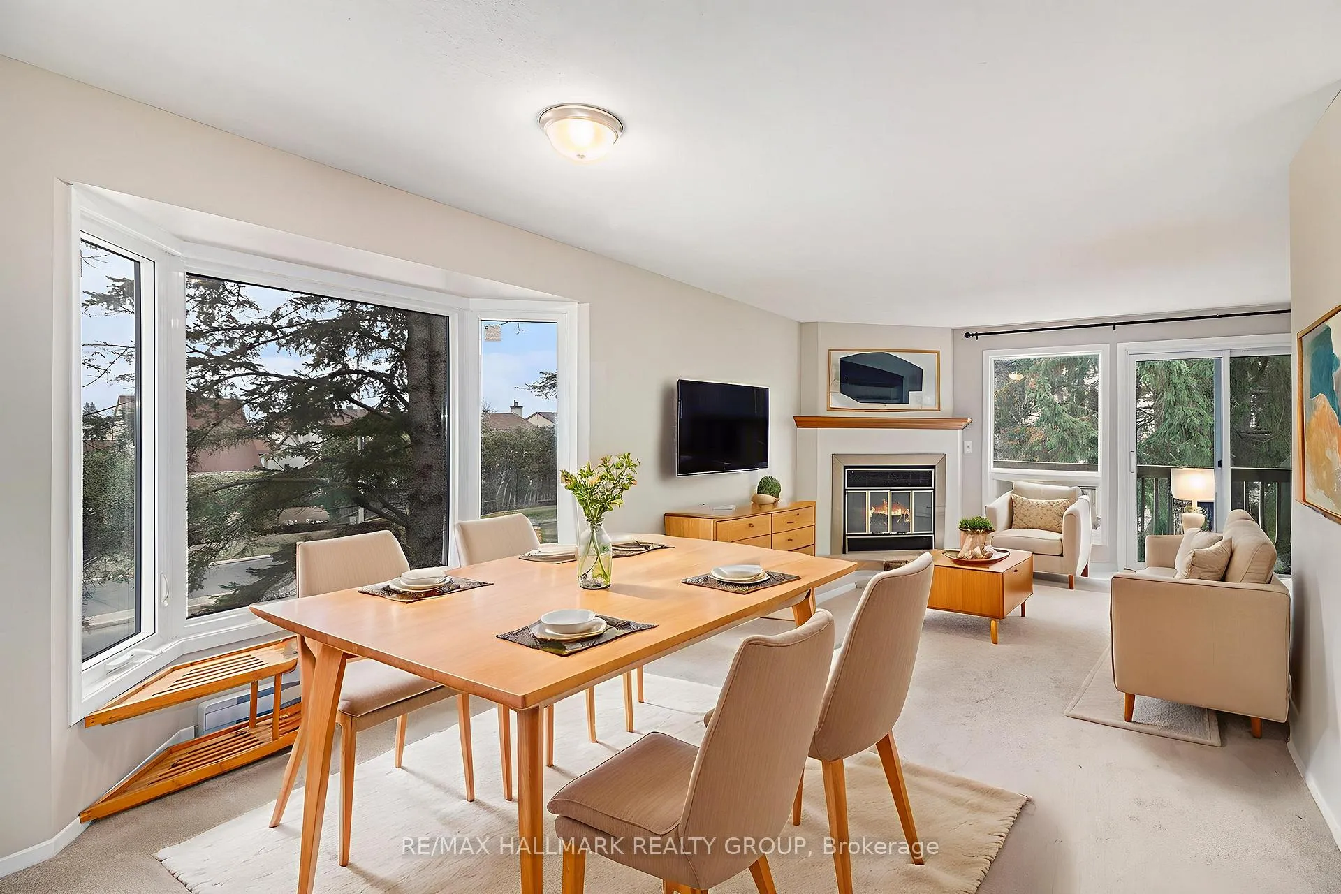 Photo 5 of Unit B, 6716 Jeanne D'arc Boulevard, Ottawa, Convent Glen North — HOMEH