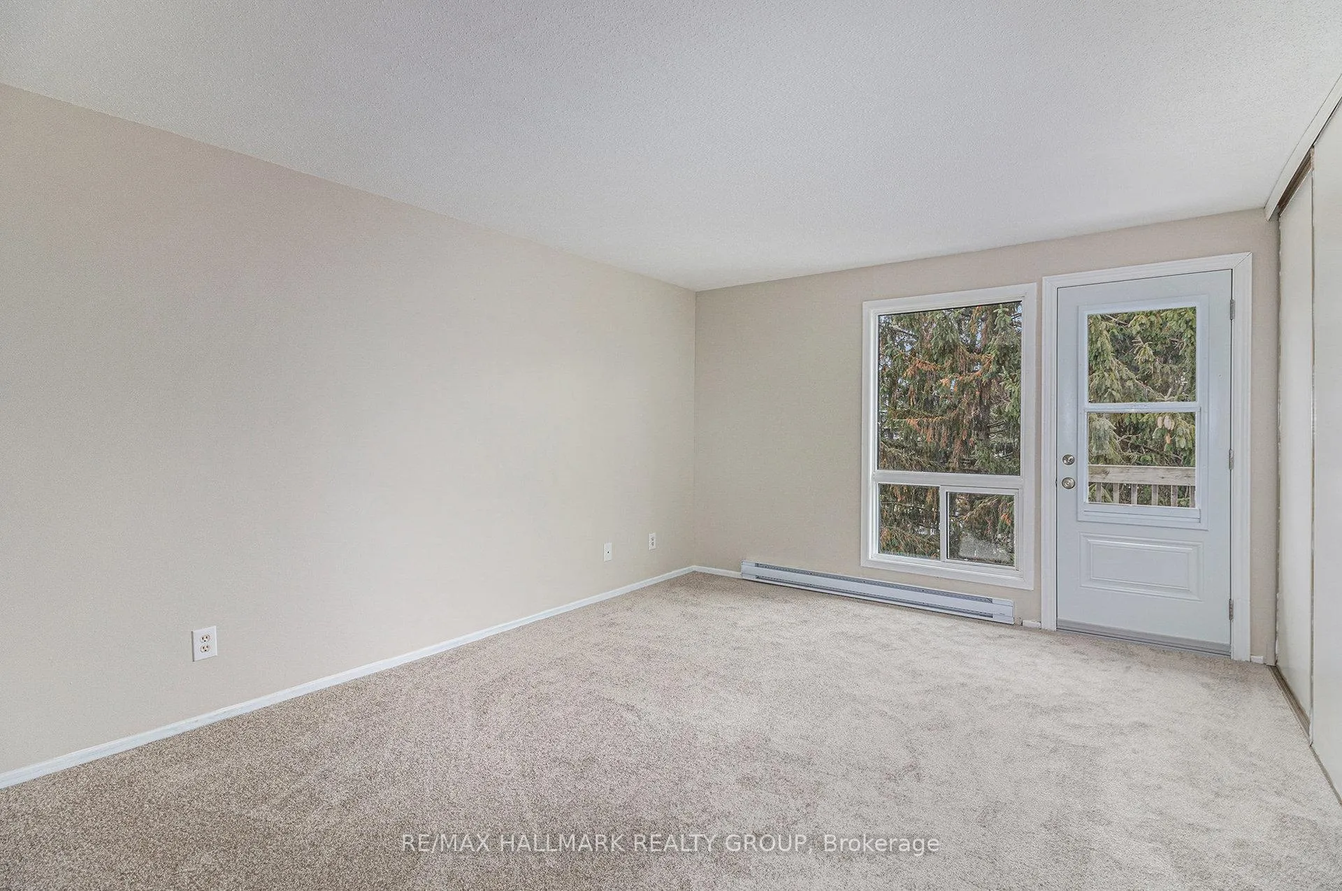 Photo 16 of Unit B, 6716 Jeanne D'arc Boulevard, Ottawa, Convent Glen North — HOMEH