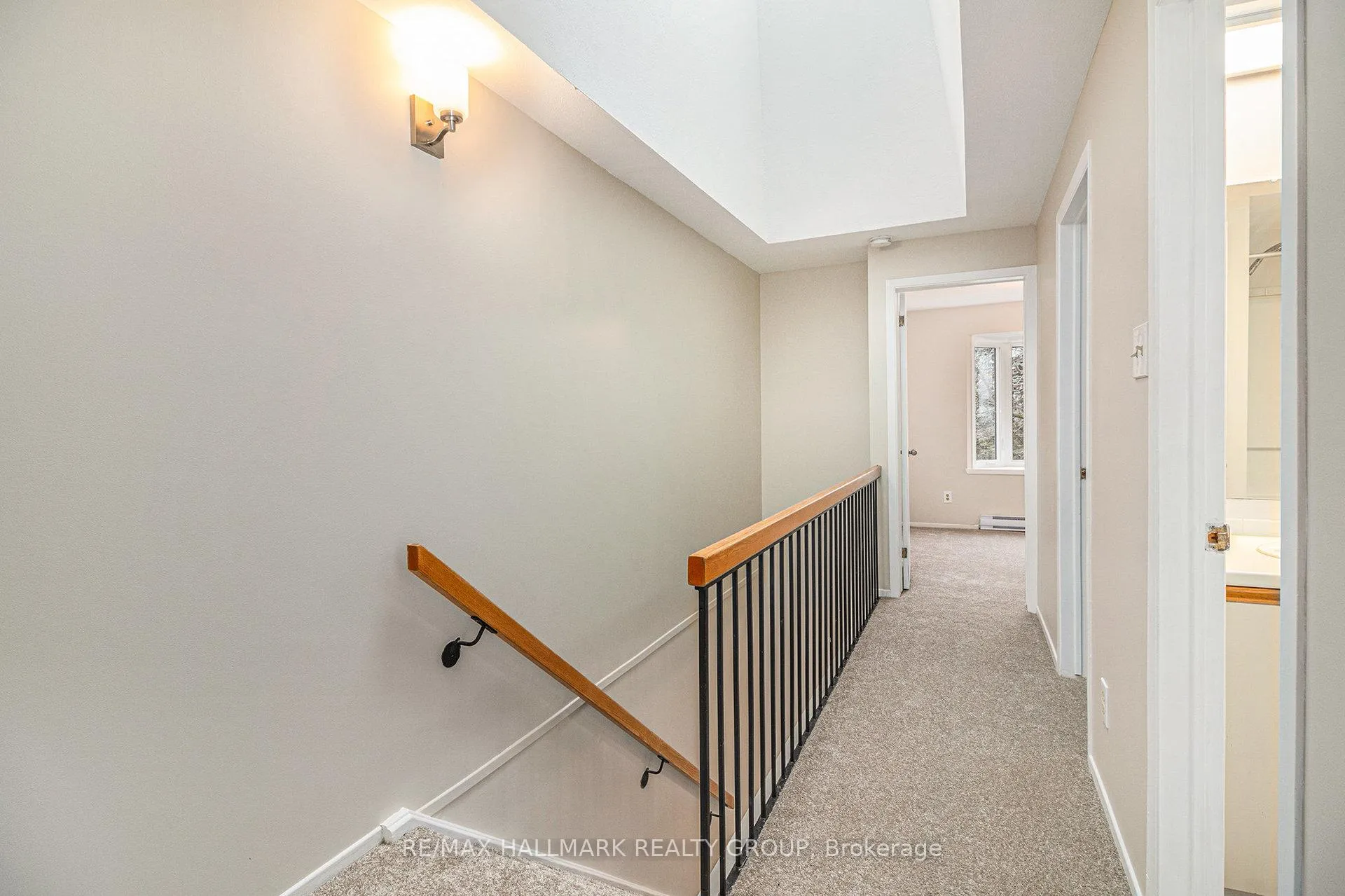 Photo 19 of Unit B, 6716 Jeanne D'arc Boulevard, Ottawa, Convent Glen North — HOMEH
